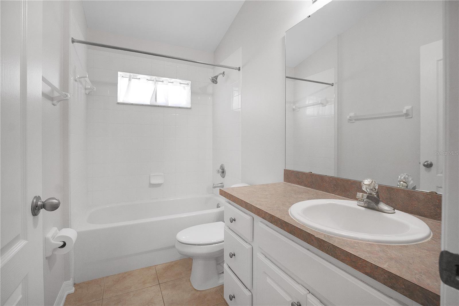 4042 LANGDRUM DR, WESLEY CHAPEL, FL, 33543