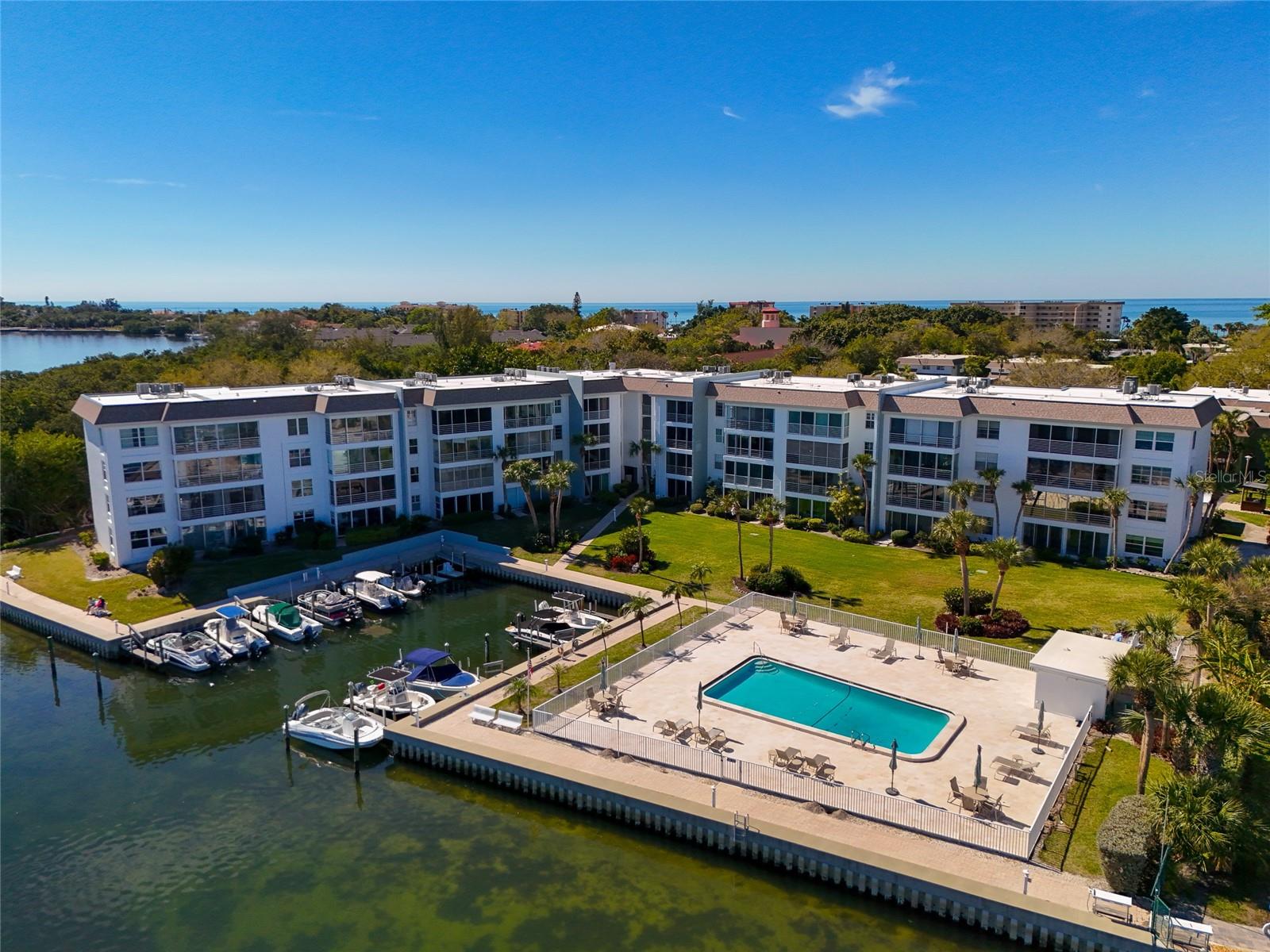 605 SUTTON PL #401-A, LONGBOAT KEY, FL, 34228