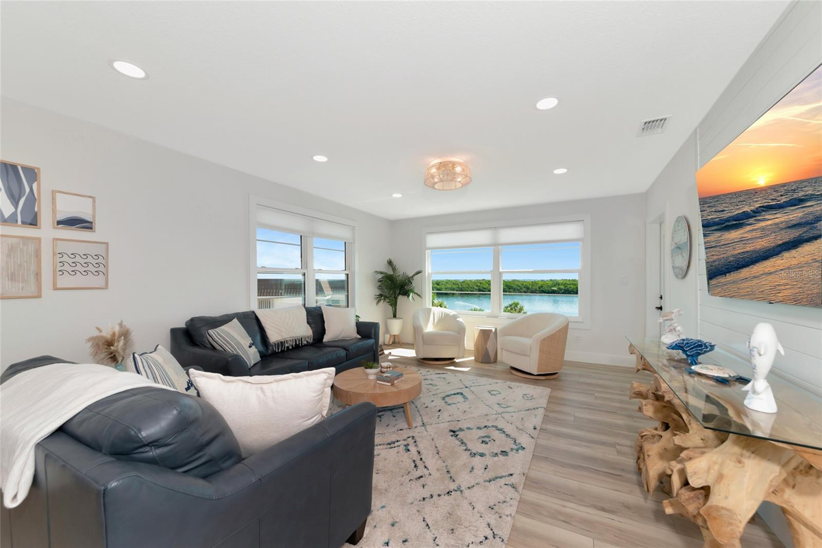 605 SUTTON PL #401-A, LONGBOAT KEY, FL, 34228