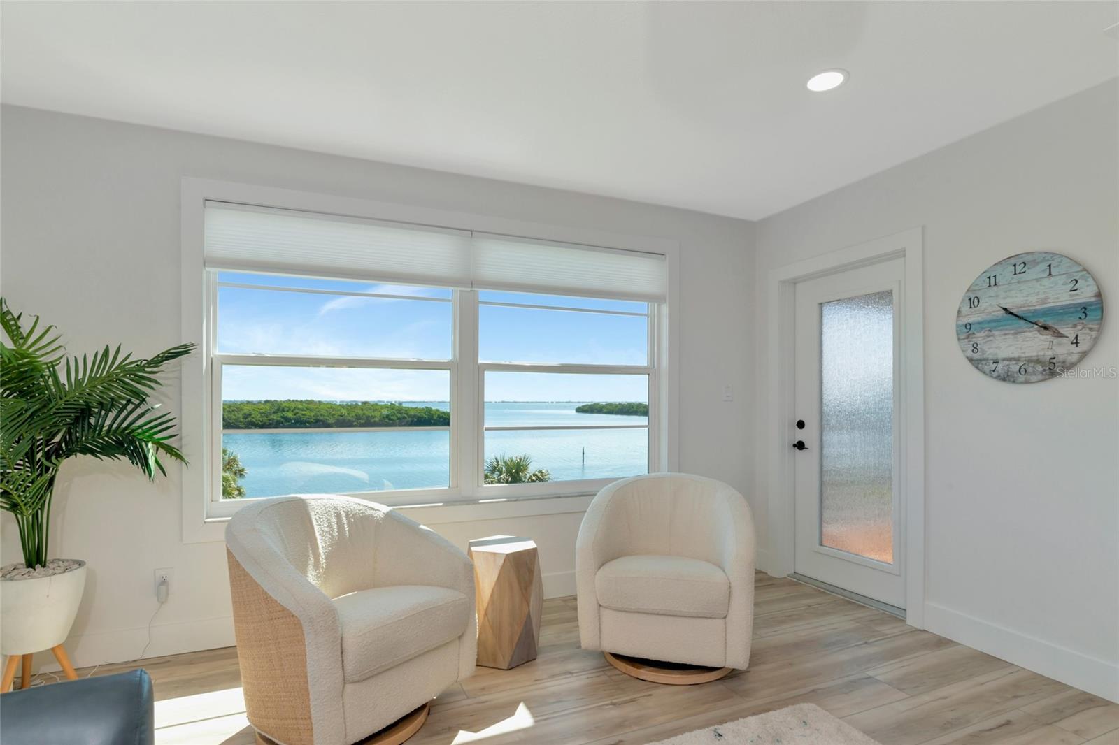 605 SUTTON PL #401-A, LONGBOAT KEY, FL, 34228