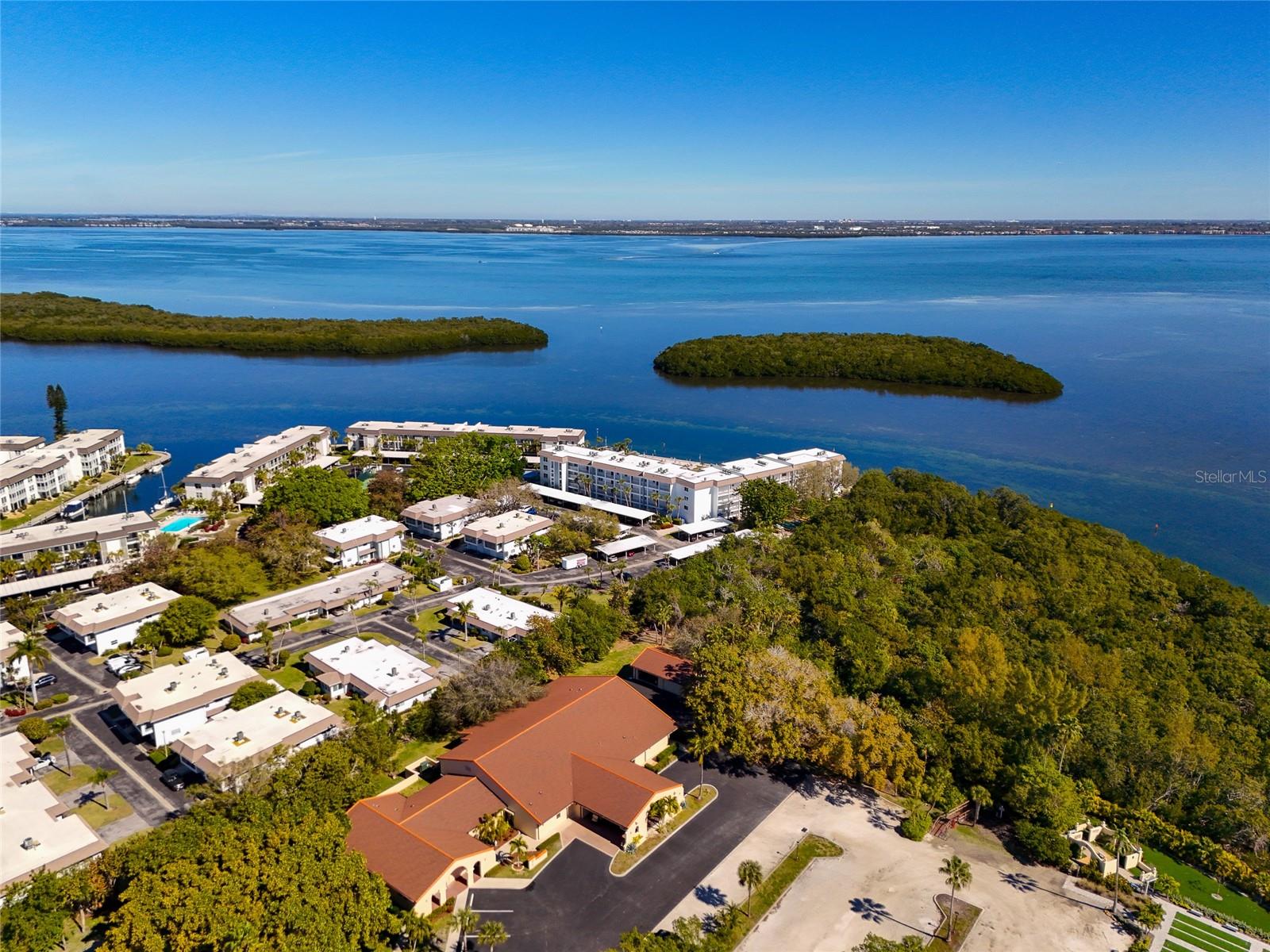 605 SUTTON PL #401-A, LONGBOAT KEY, FL, 34228