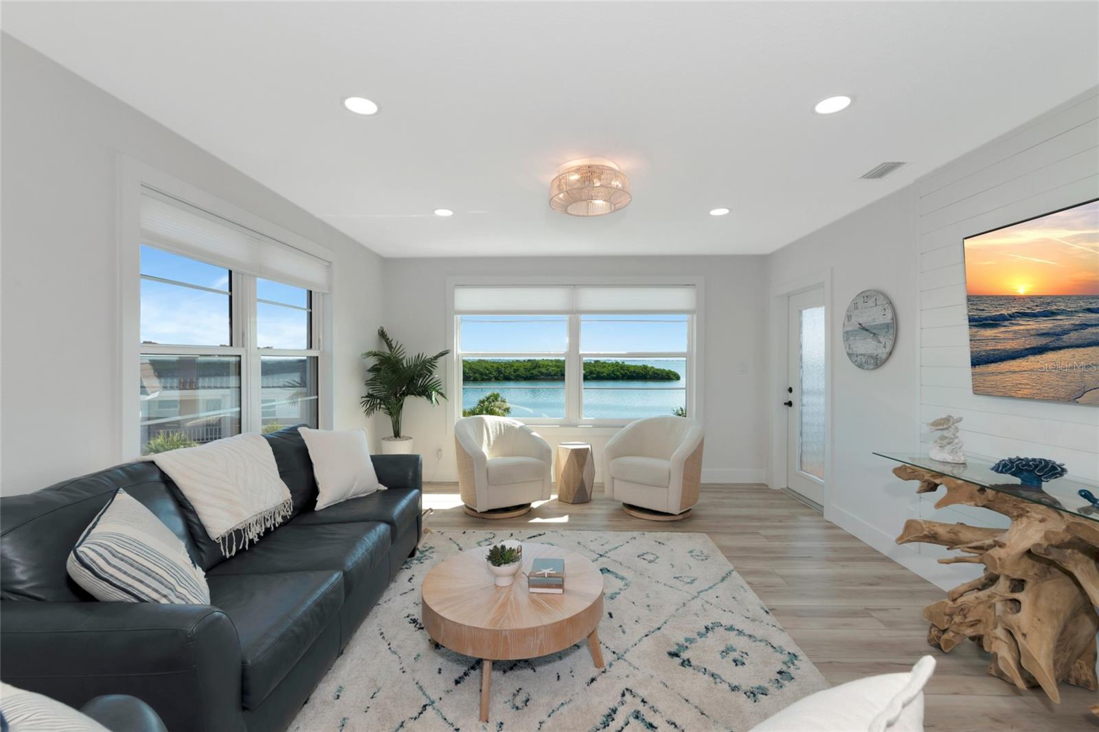 605 SUTTON PL #401-A, LONGBOAT KEY, FL, 34228