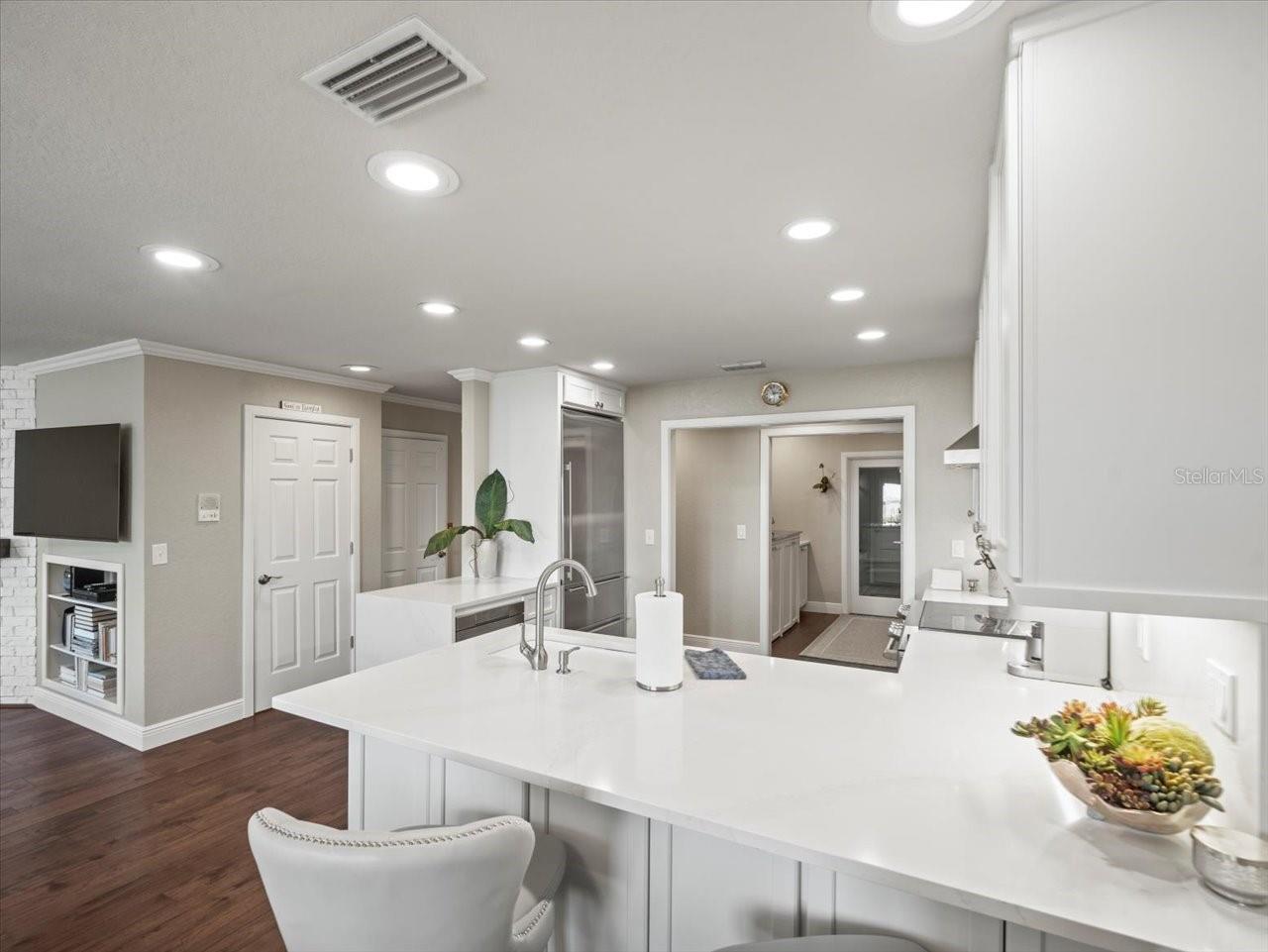 2087 EDGEWATER DR #C, CLEARWATER, FL, 33755