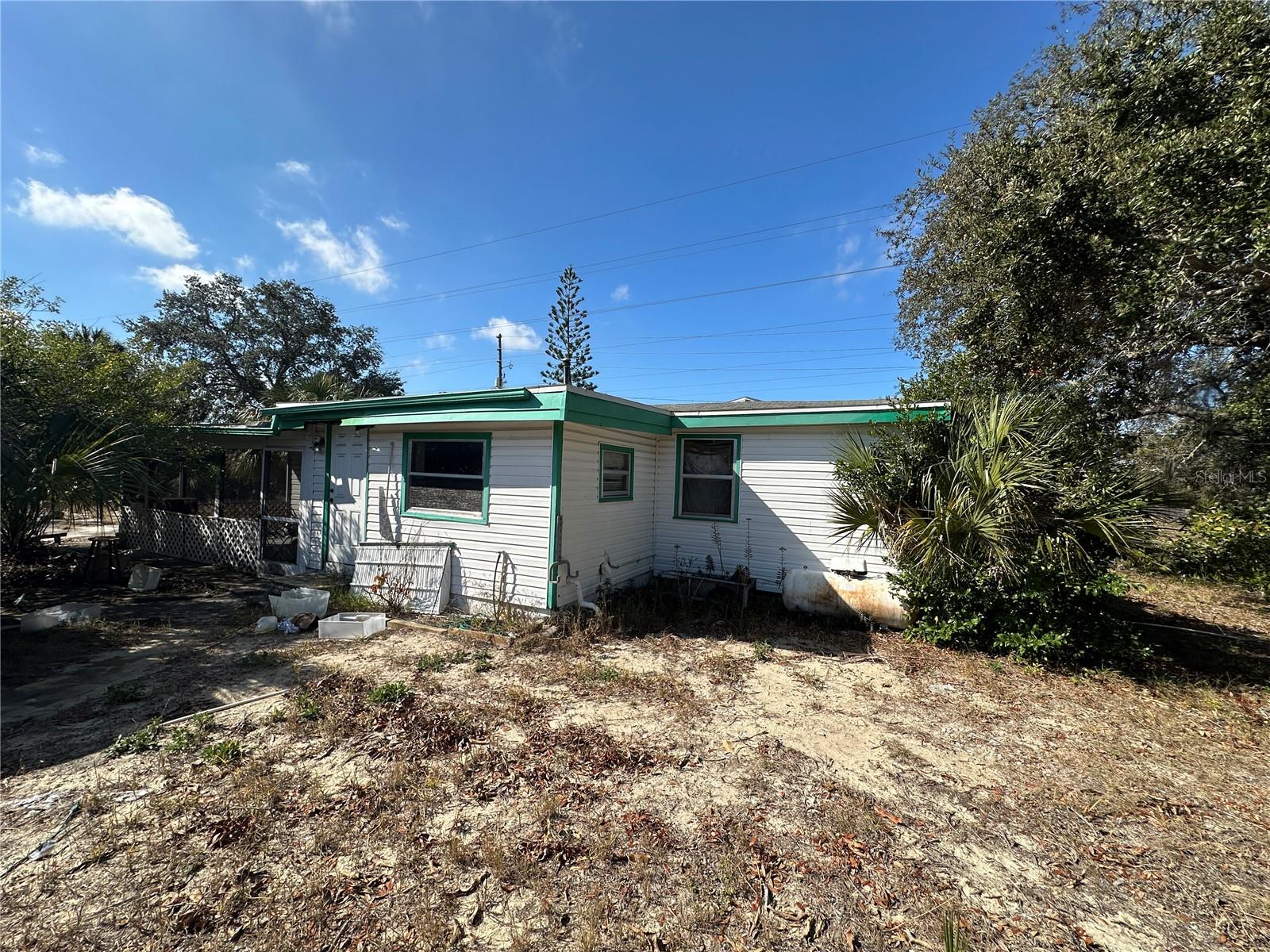609 S. DISSTON AVE AVE, TARPON SPRINGS, FL, 34689