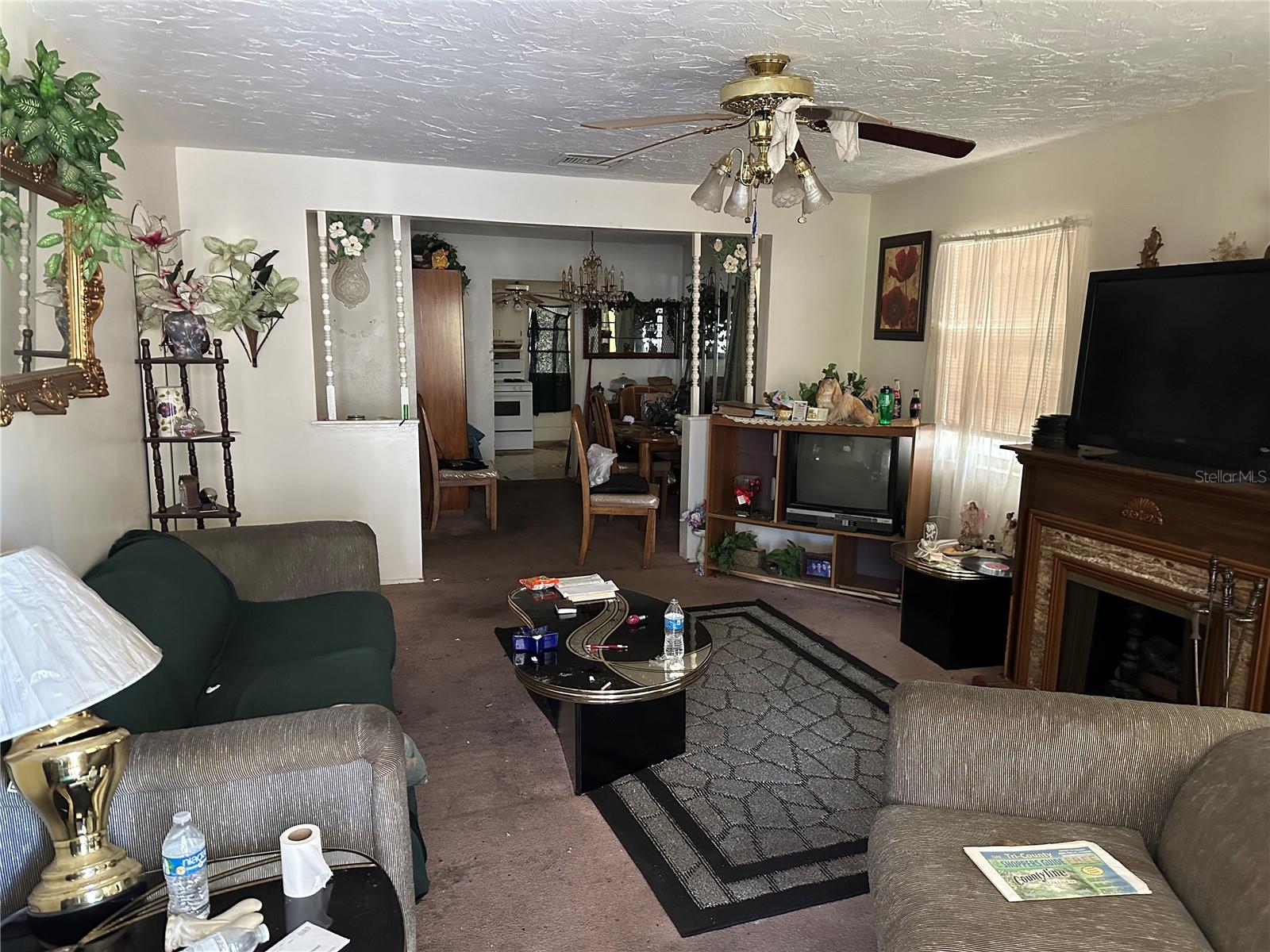 609 S. DISSTON AVE AVE, TARPON SPRINGS, FL, 34689