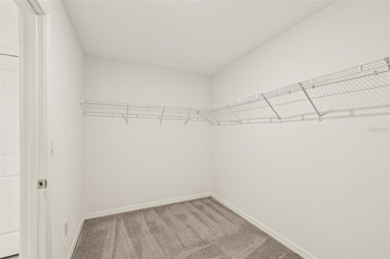 15709 HUNTER SPRINGS PL, SUN CITY CENTER, FL, 33573