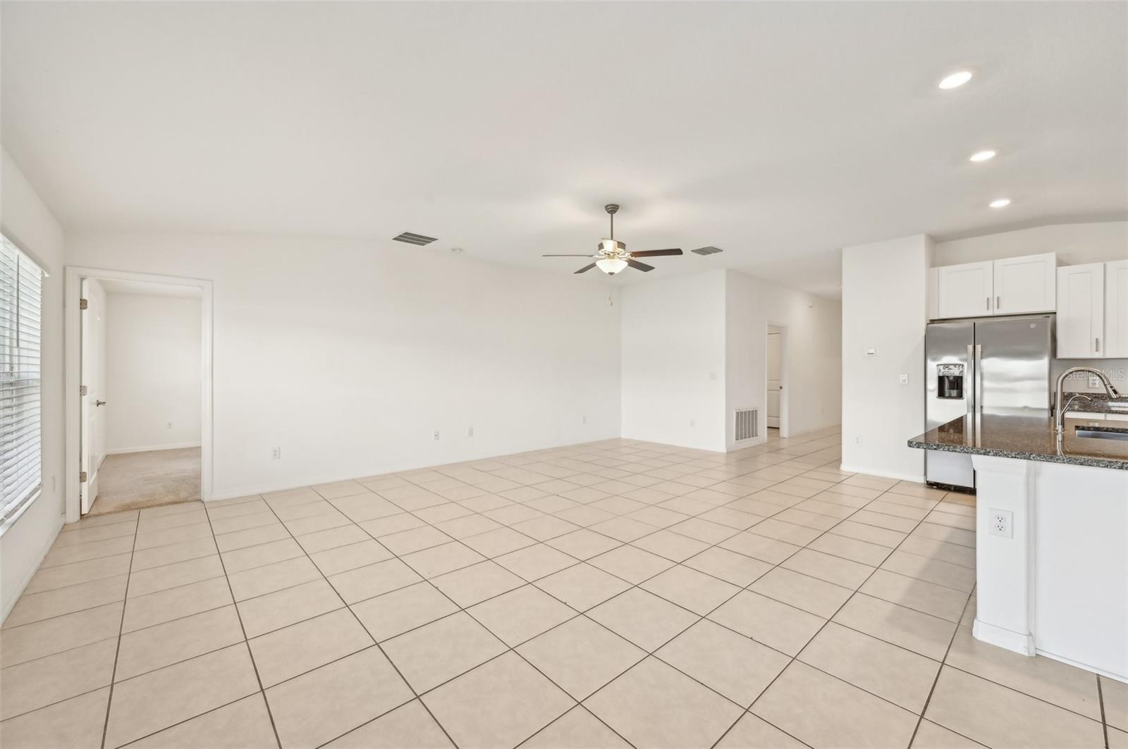 15709 HUNTER SPRINGS PL, SUN CITY CENTER, FL, 33573