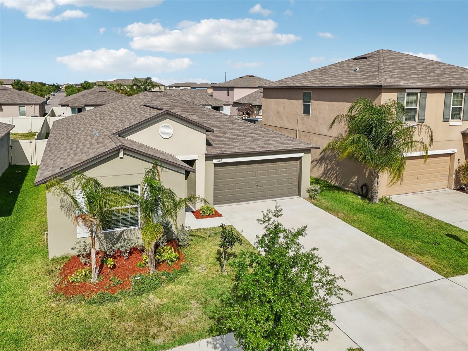 15709 HUNTER SPRINGS PL, SUN CITY CENTER, FL, 33573