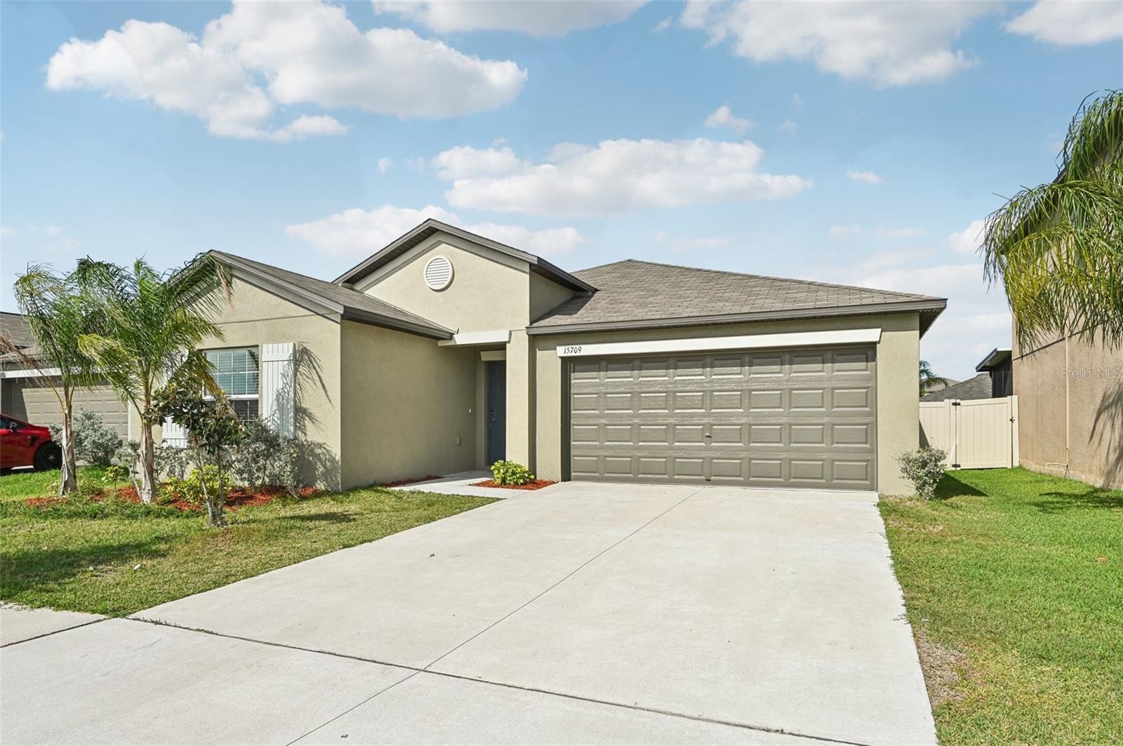 15709 HUNTER SPRINGS PL, SUN CITY CENTER, FL, 33573