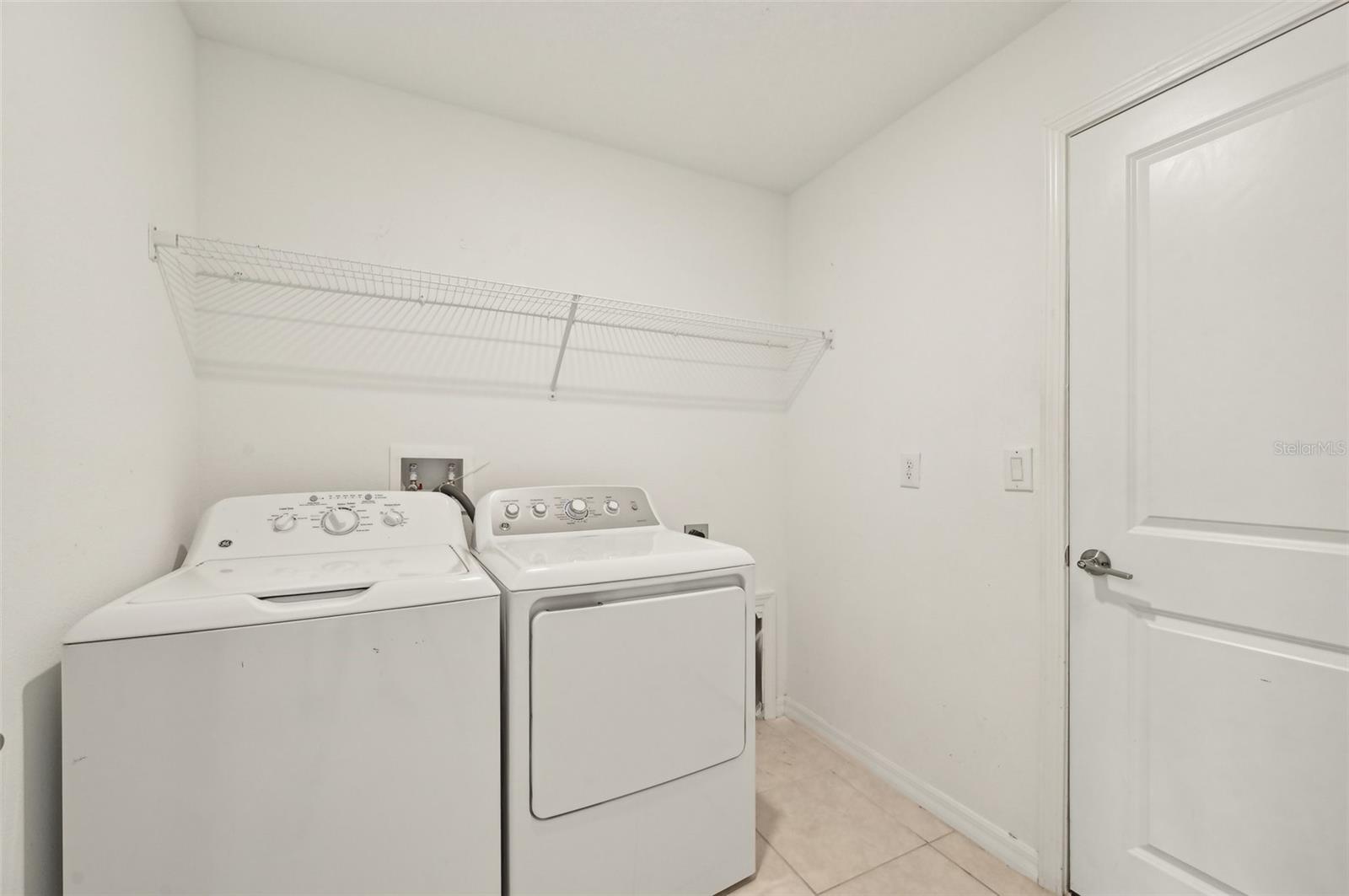 15709 HUNTER SPRINGS PL, SUN CITY CENTER, FL, 33573