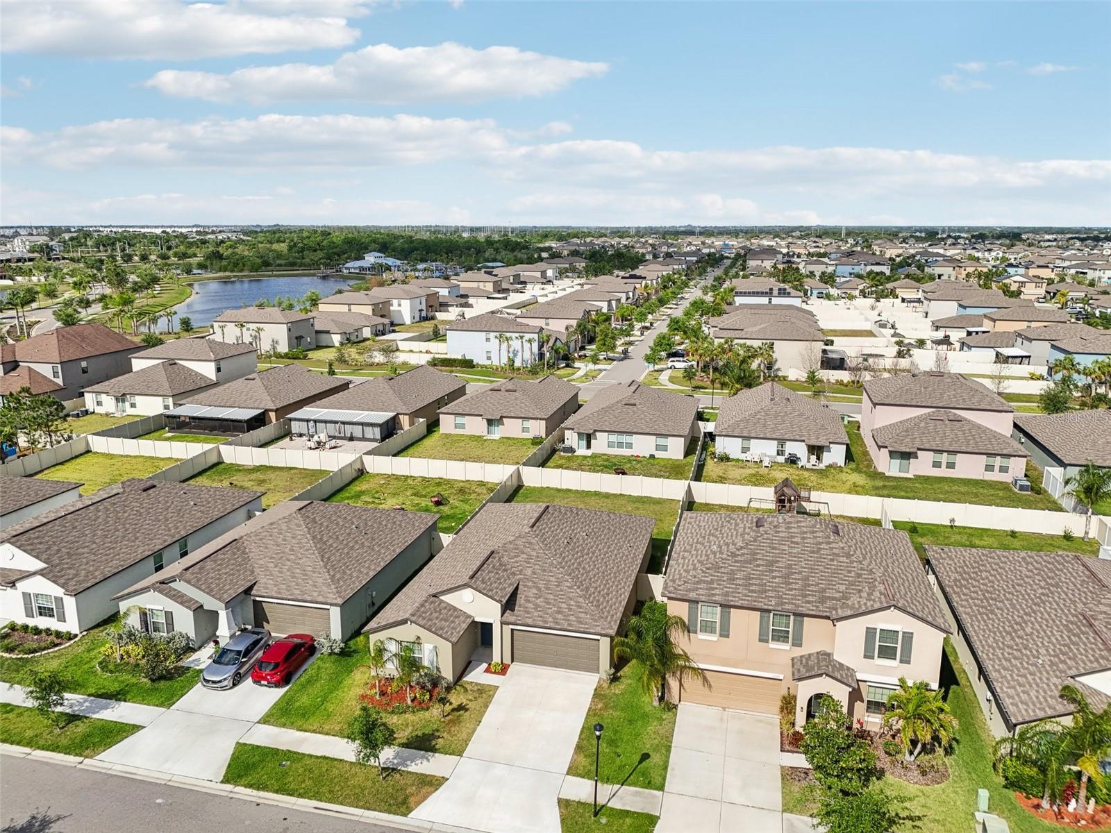 15709 HUNTER SPRINGS PL, SUN CITY CENTER, FL, 33573