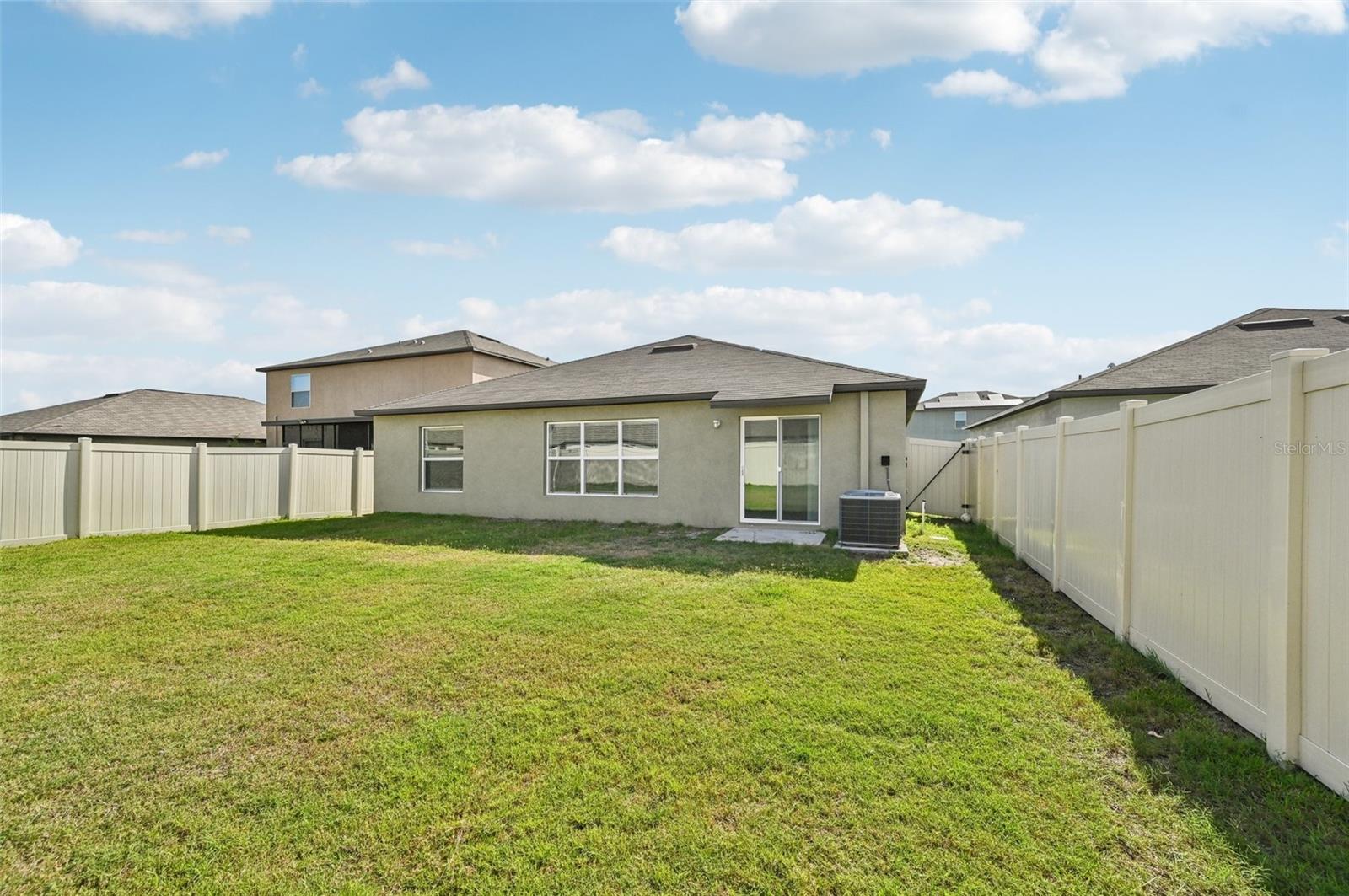 15709 HUNTER SPRINGS PL, SUN CITY CENTER, FL, 33573