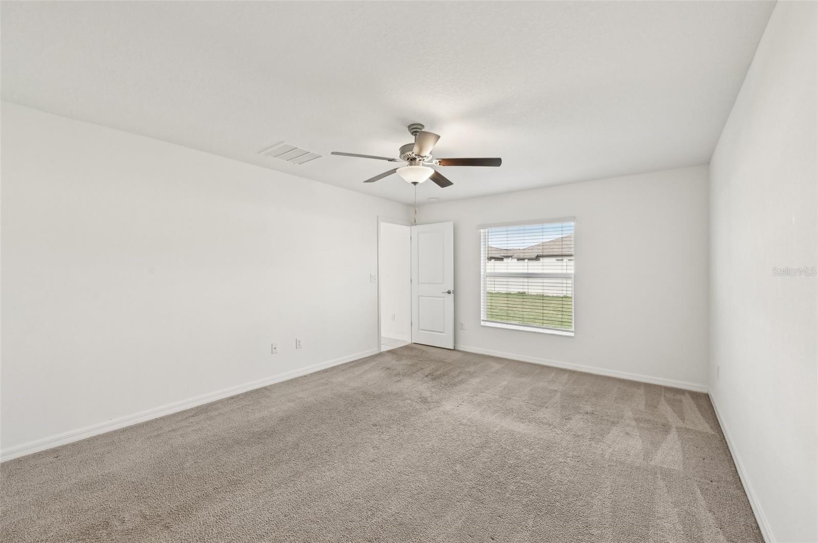 15709 HUNTER SPRINGS PL, SUN CITY CENTER, FL, 33573