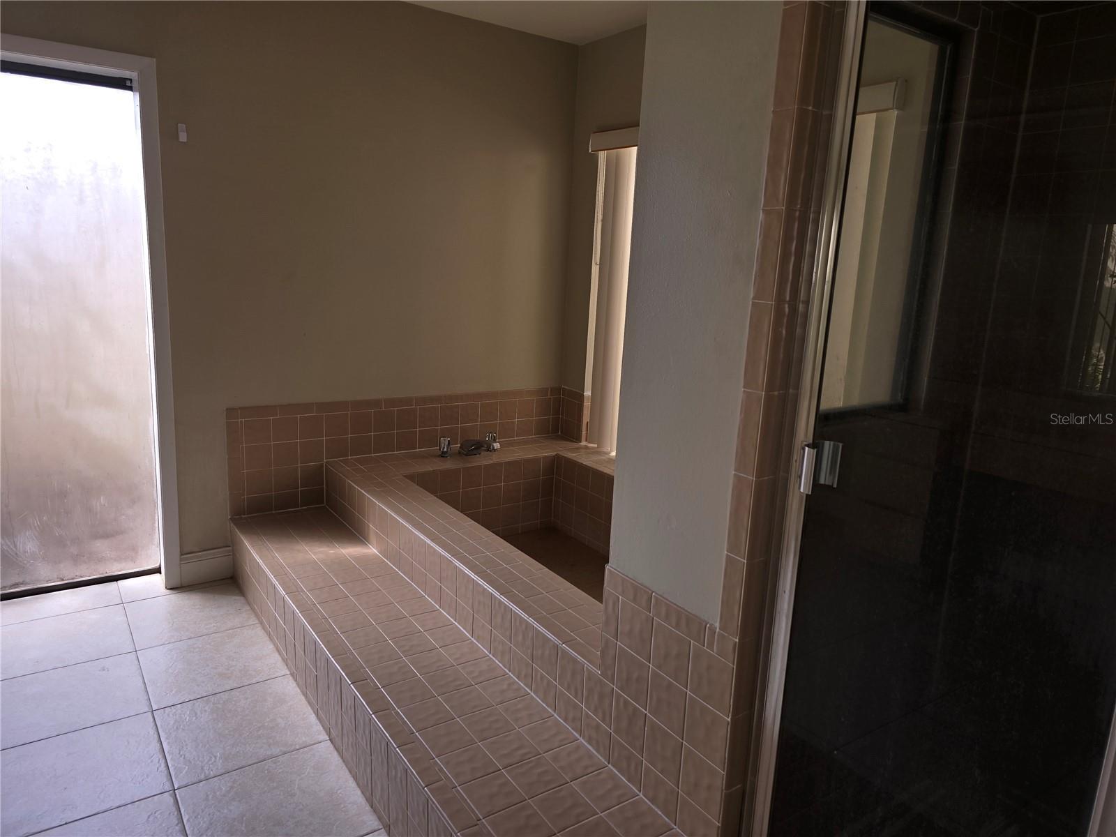 6745 ENGLELAKE DR, LAKELAND, FL, 33813