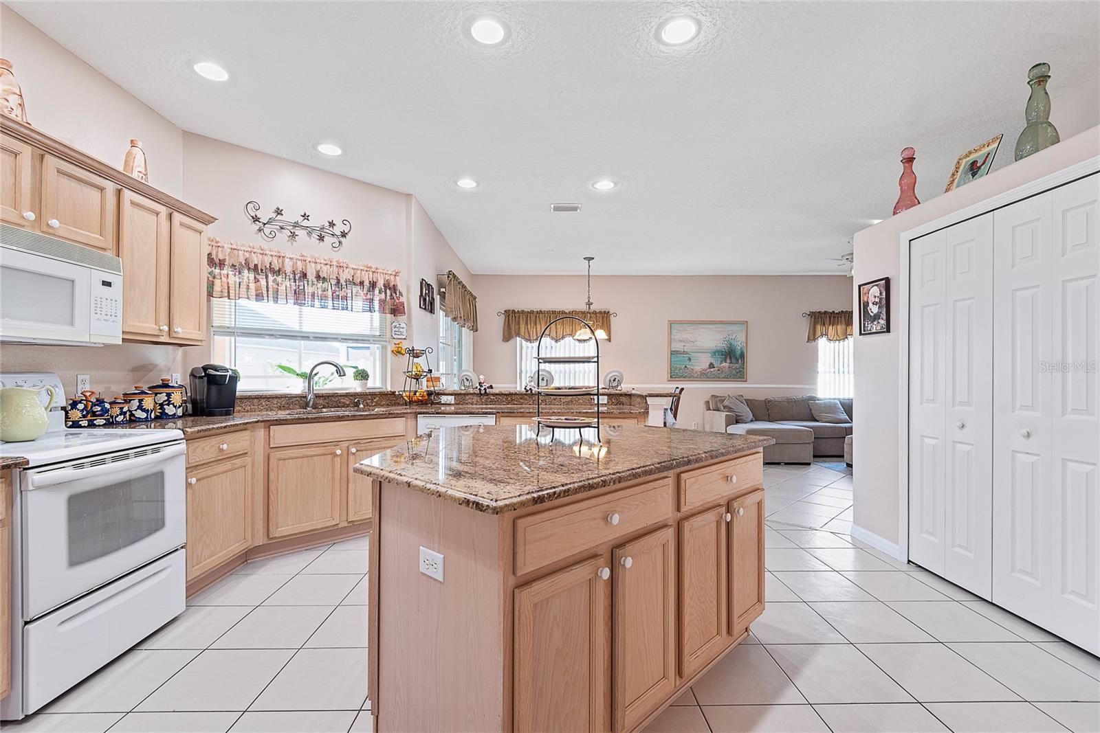 16 LONDON DR, PALM COAST, FL, 32137