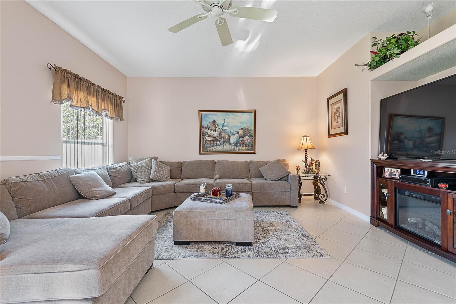 16 LONDON DR, PALM COAST, FL, 32137