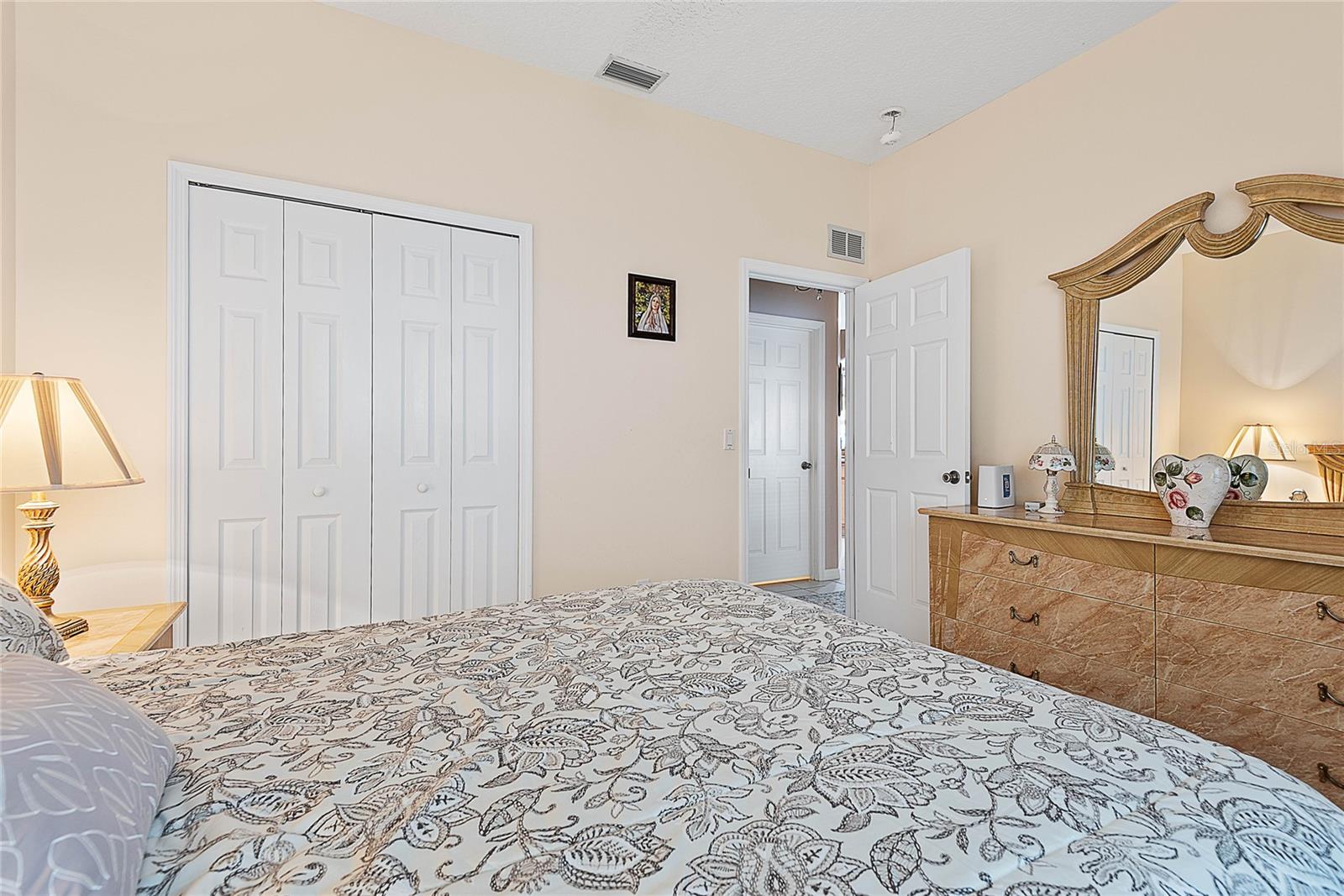 16 LONDON DR, PALM COAST, FL, 32137