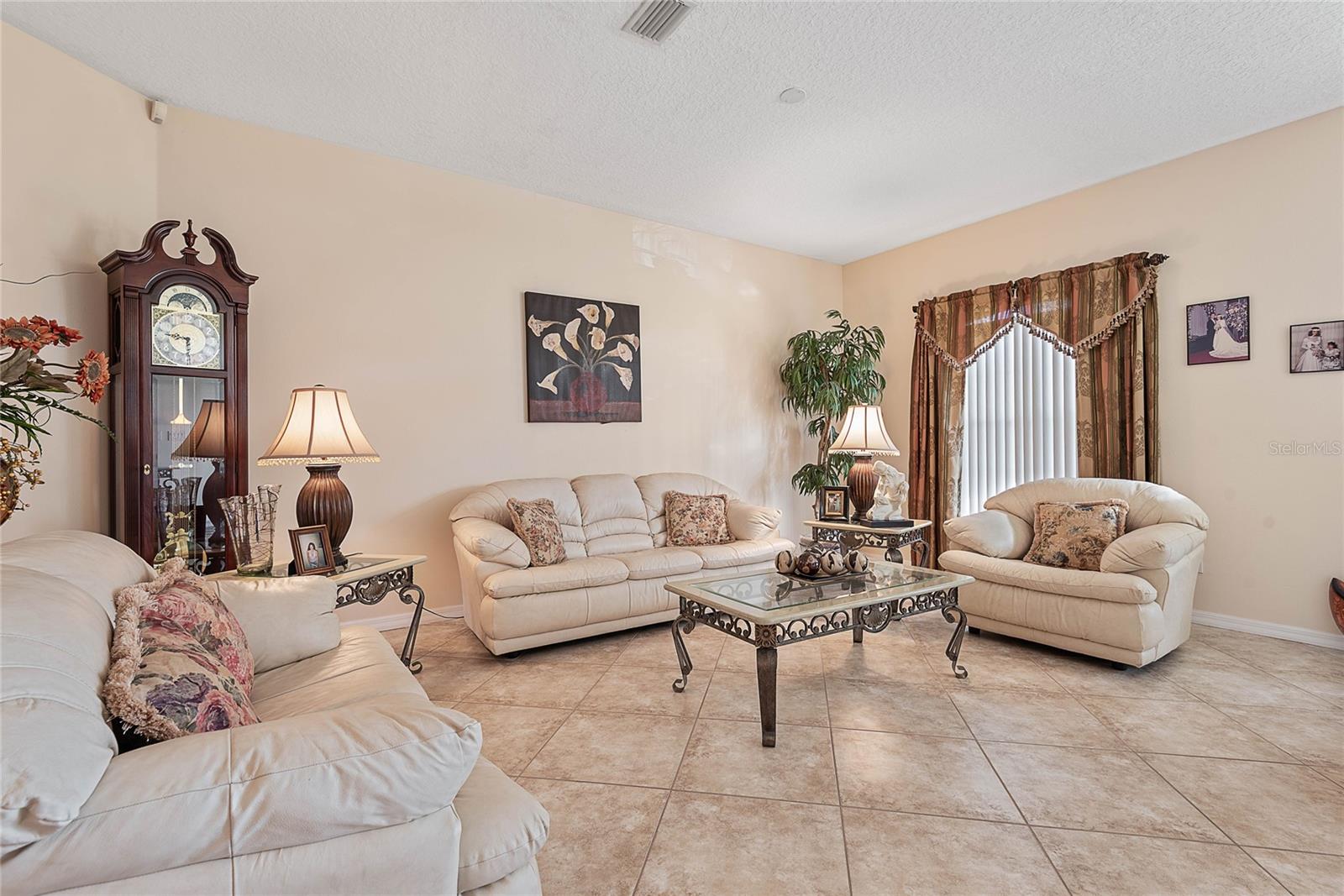 16 LONDON DR, PALM COAST, FL, 32137