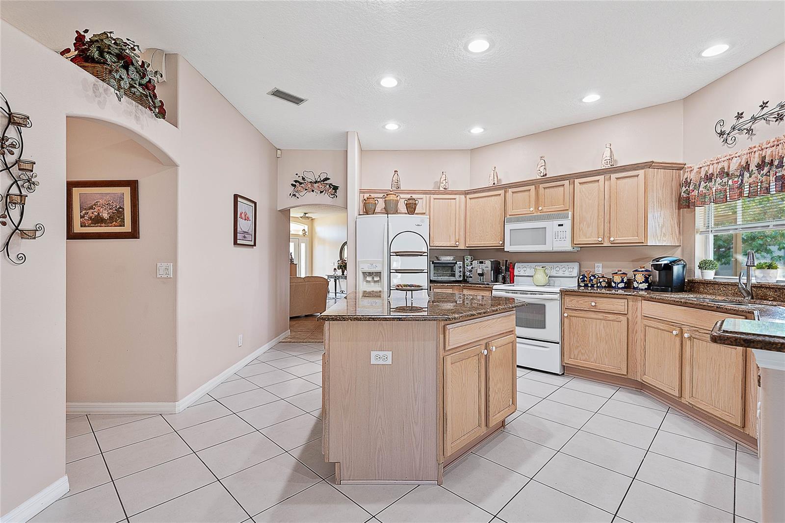 16 LONDON DR, PALM COAST, FL, 32137