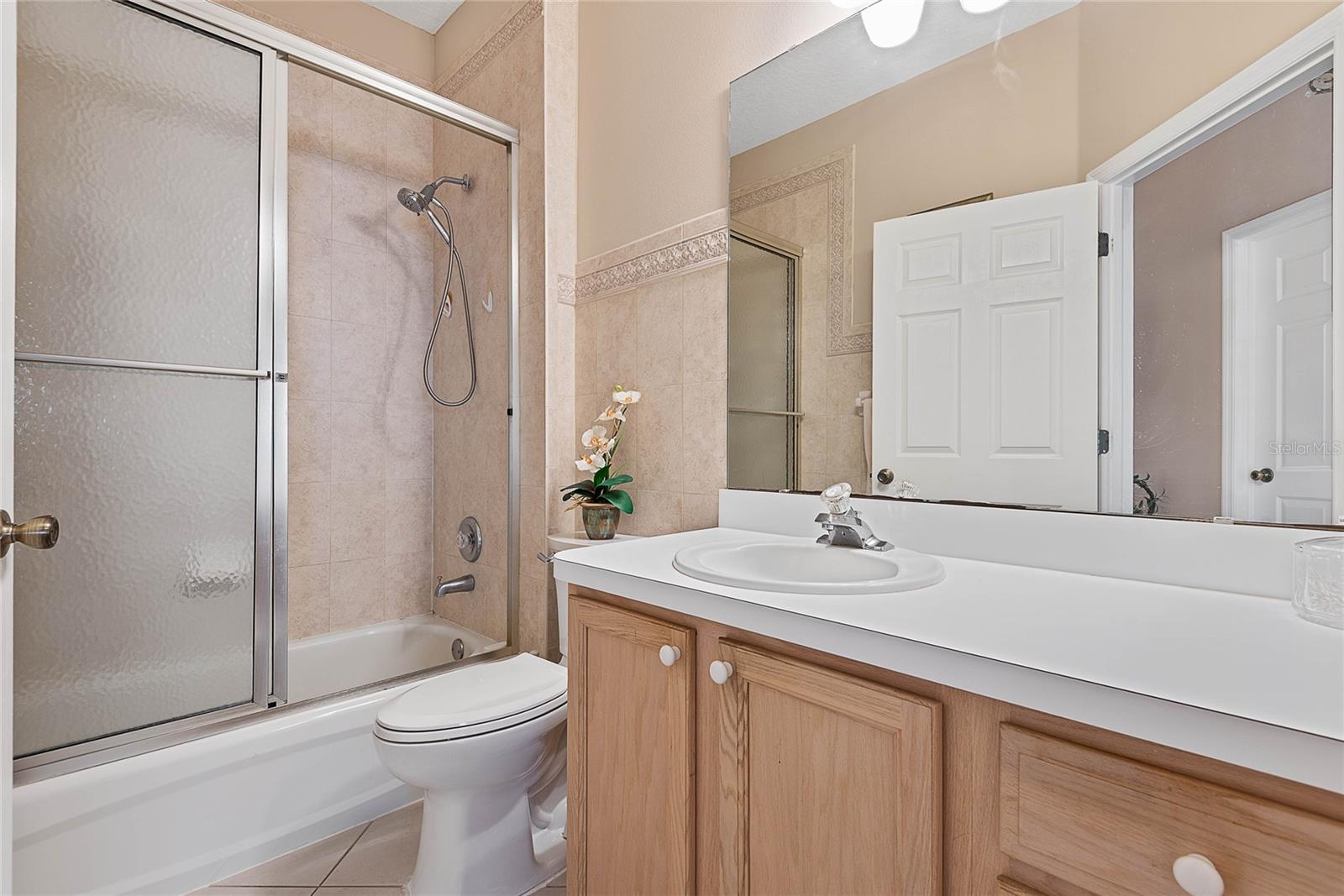 16 LONDON DR, PALM COAST, FL, 32137