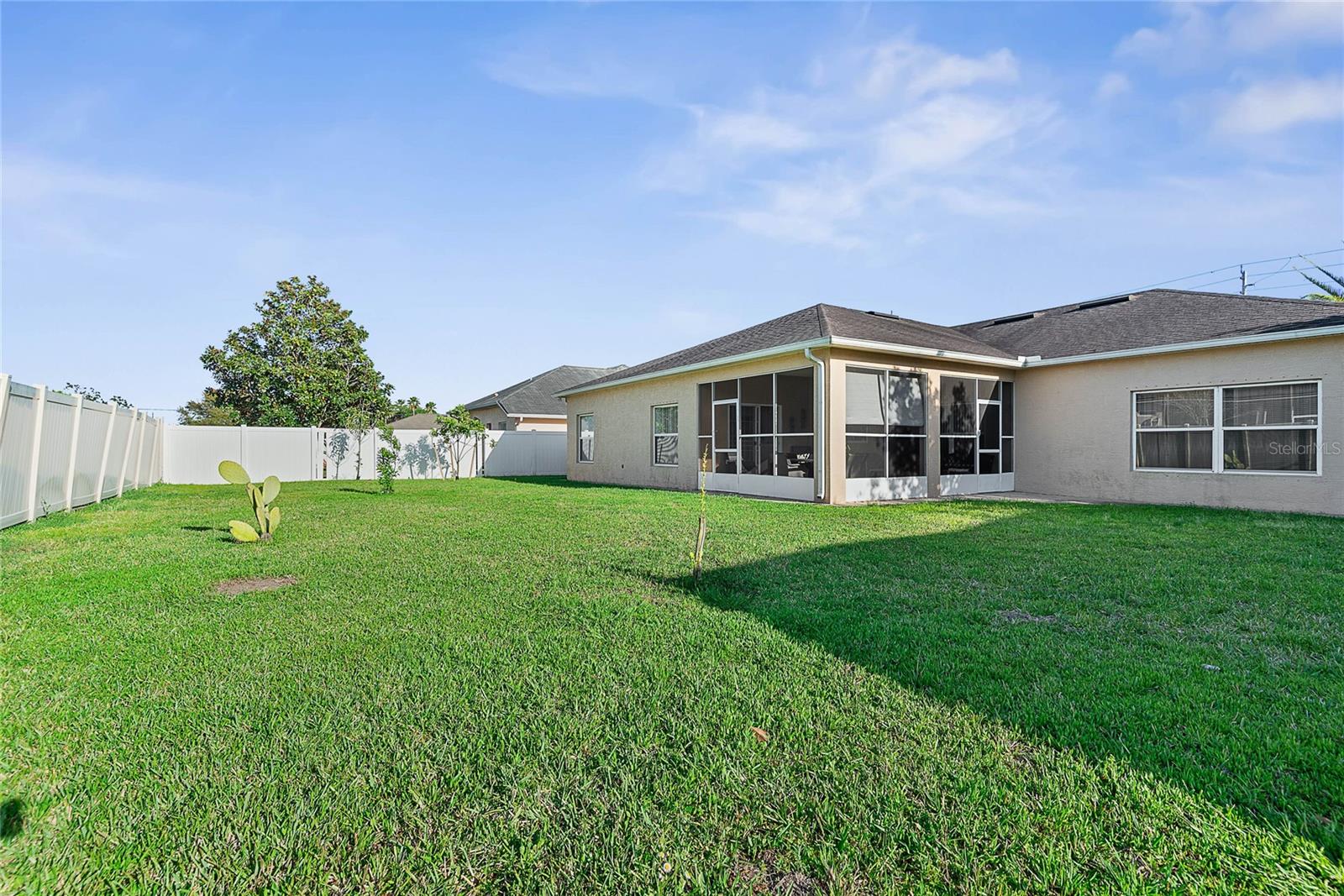 16 LONDON DR, PALM COAST, FL, 32137