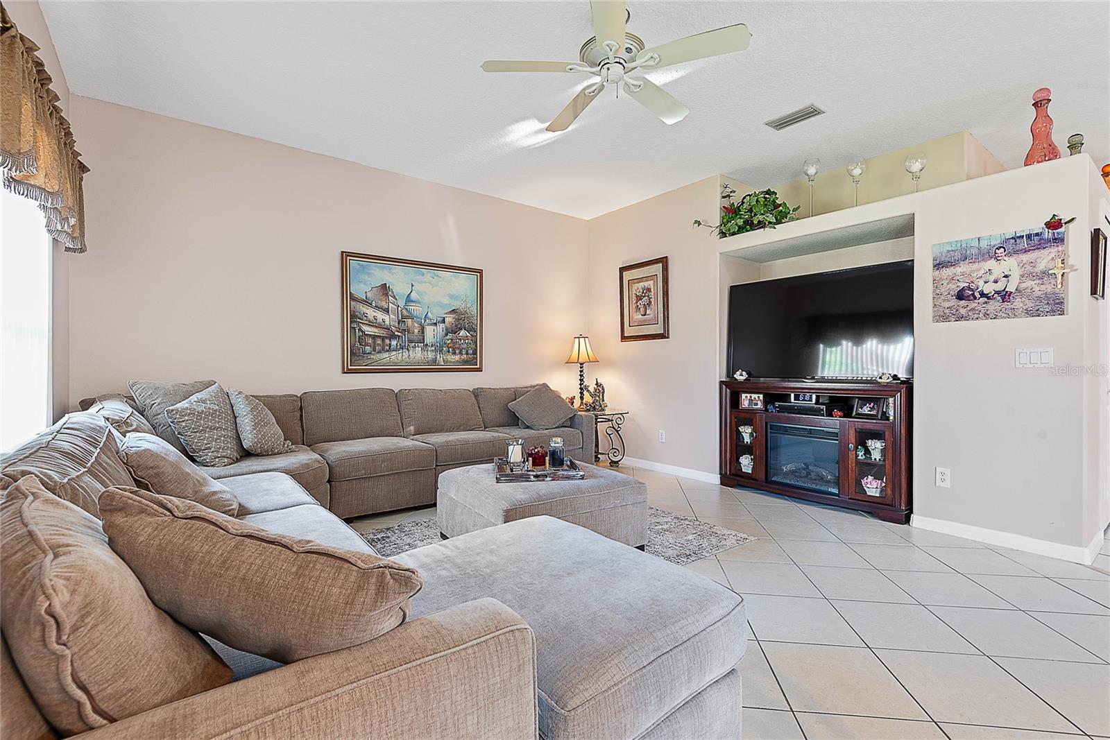 16 LONDON DR, PALM COAST, FL, 32137