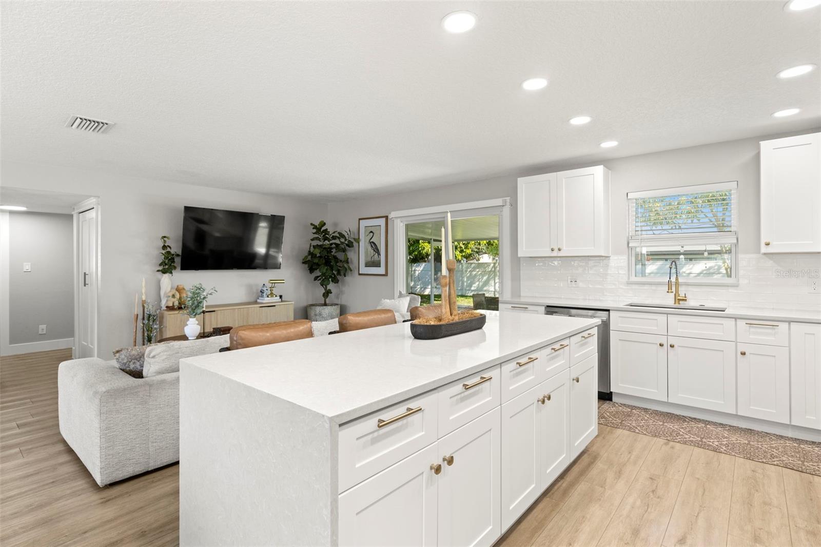 4601 W VILLA ROSA ST, TAMPA, FL, 33611