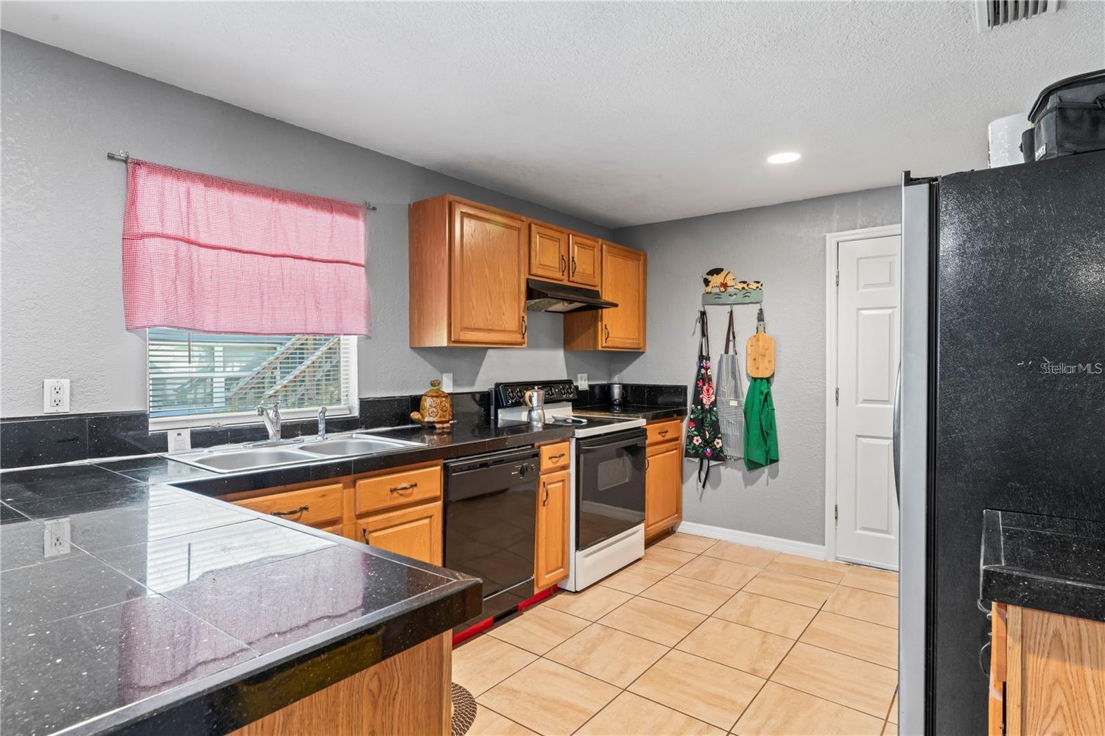 7110 N ROME AVE, TAMPA, FL, 33604