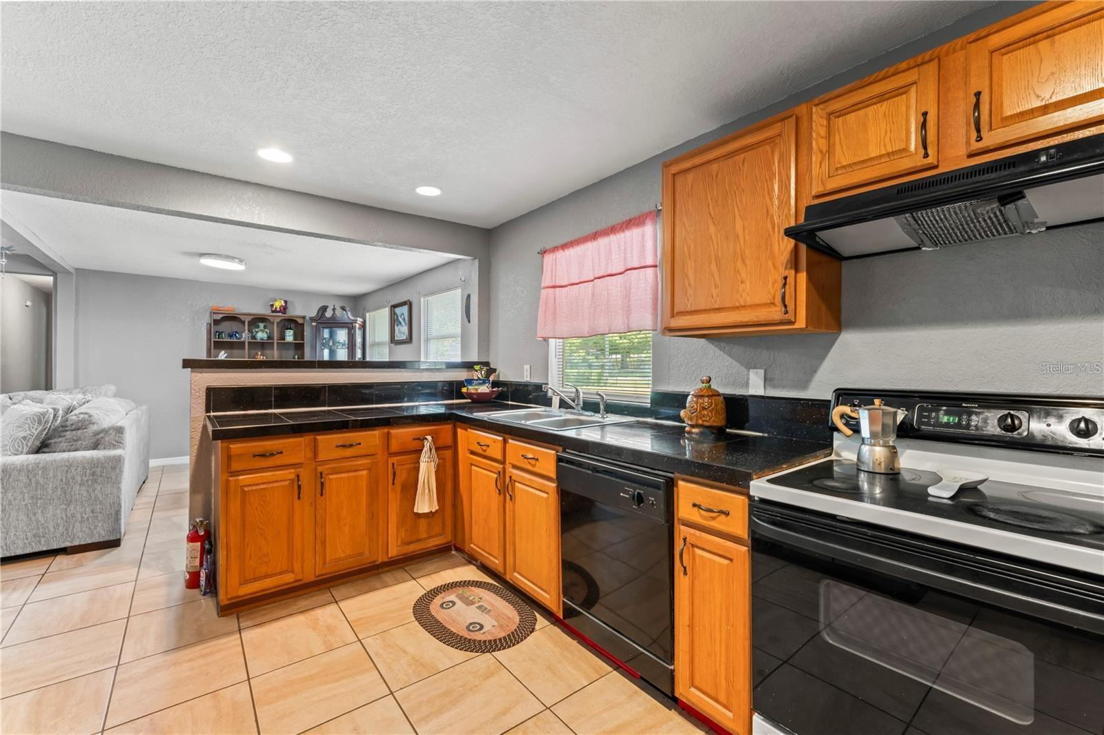 7110 N ROME AVE, TAMPA, FL, 33604