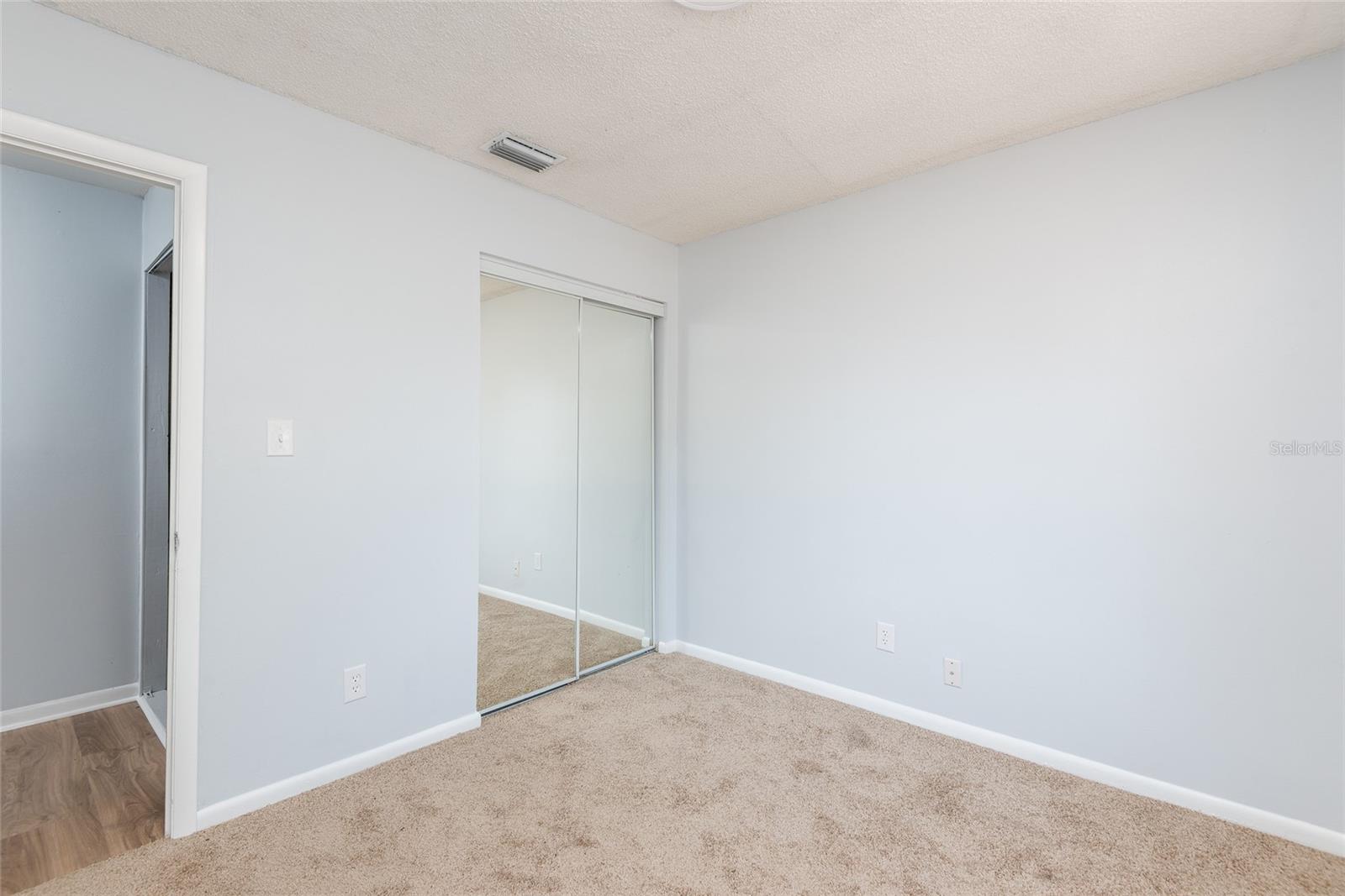 2104 VALLEYBROOK AVE, VALRICO, FL, 33594