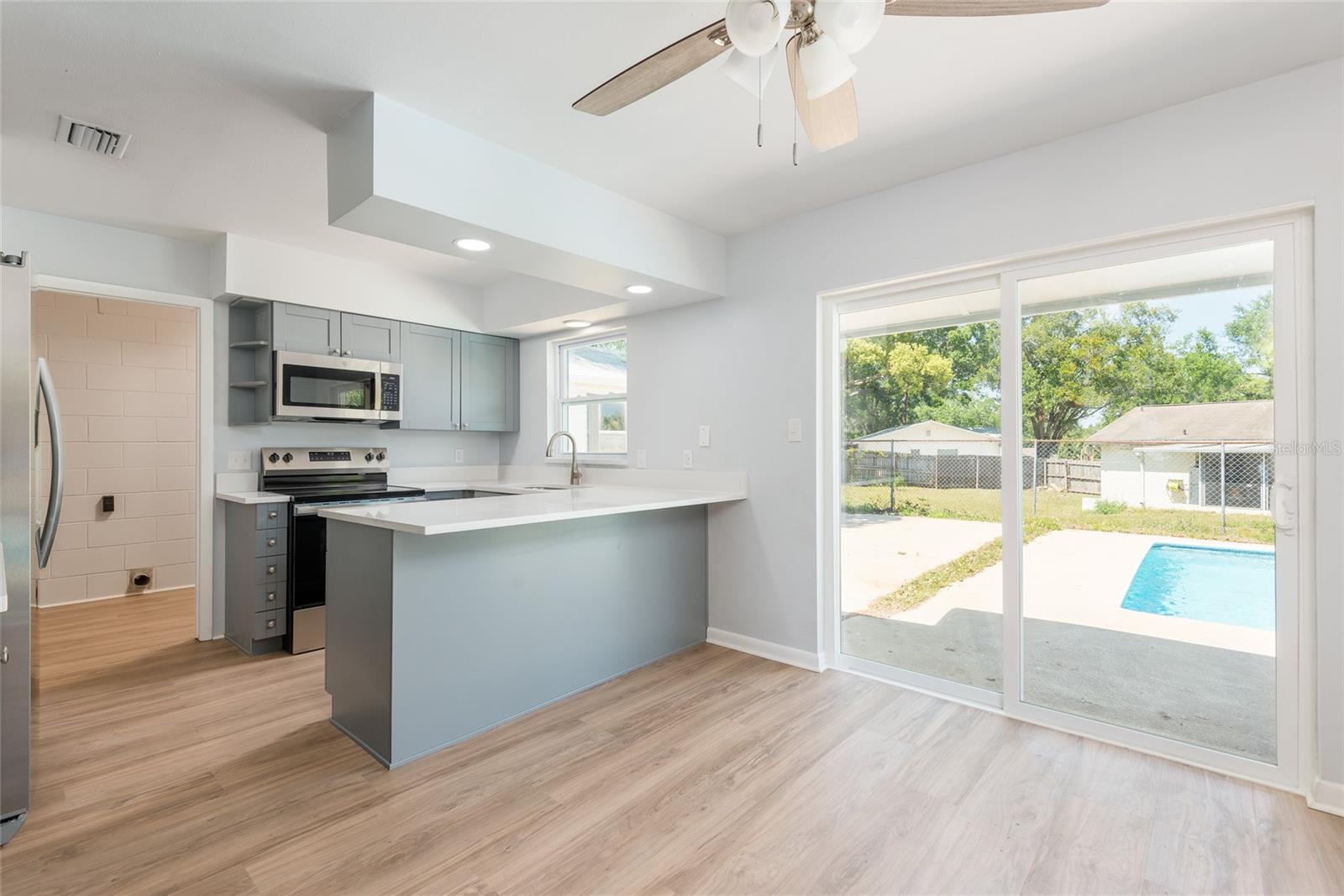 2104 VALLEYBROOK AVE, VALRICO, FL, 33594