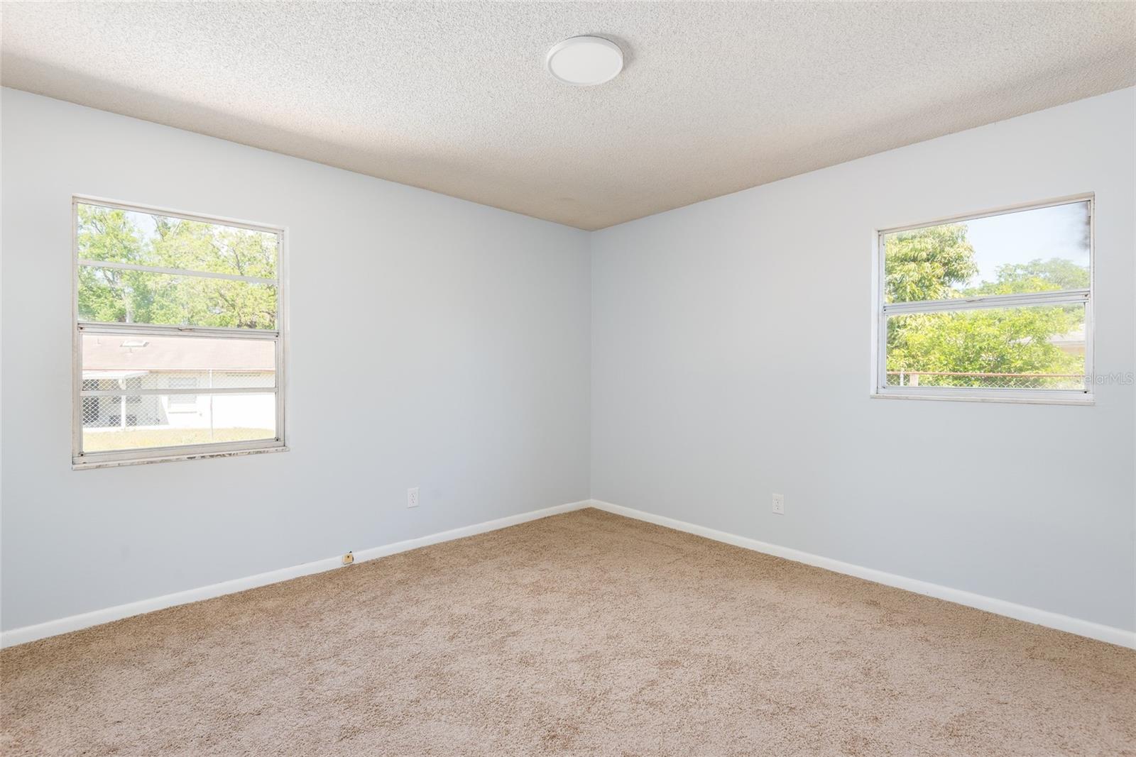 2104 VALLEYBROOK AVE, VALRICO, FL, 33594