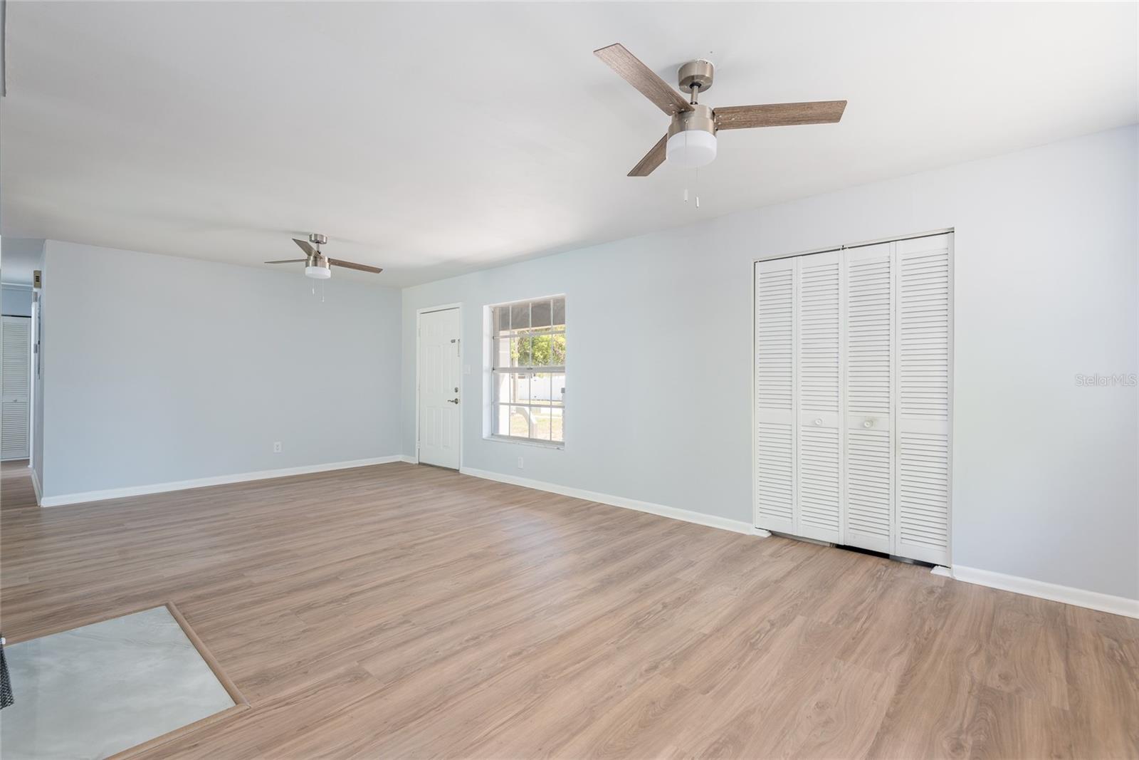 2104 VALLEYBROOK AVE, VALRICO, FL, 33594