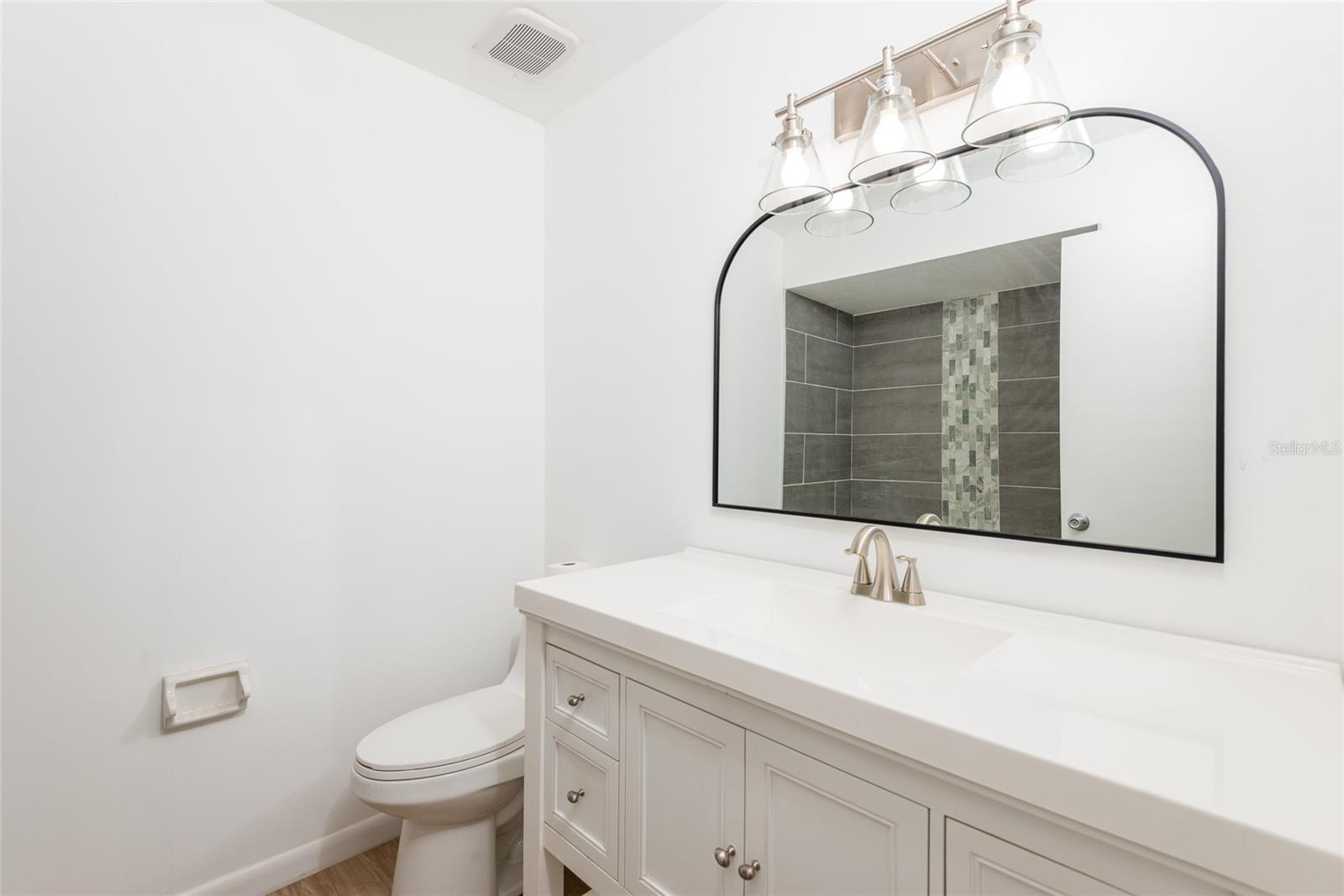 2104 VALLEYBROOK AVE, VALRICO, FL, 33594