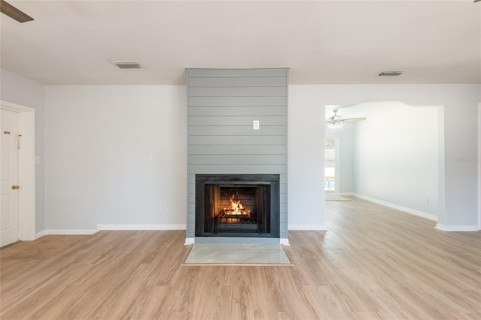 2104 VALLEYBROOK AVE, VALRICO, FL, 33594
