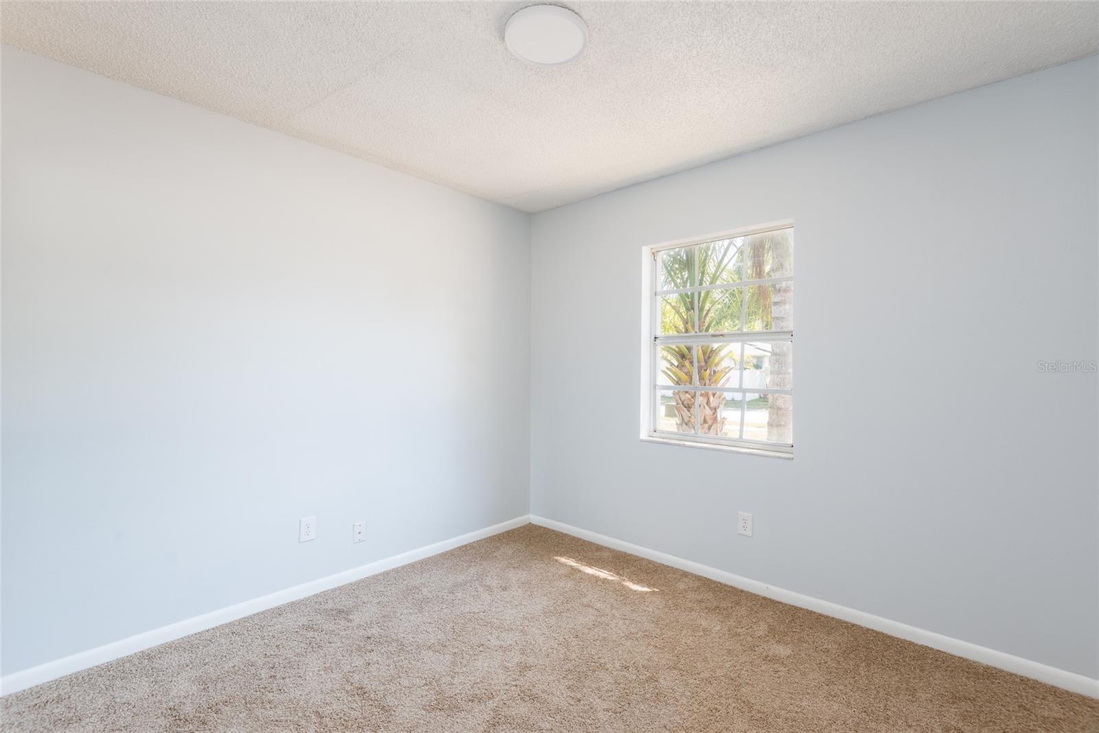 2104 VALLEYBROOK AVE, VALRICO, FL, 33594