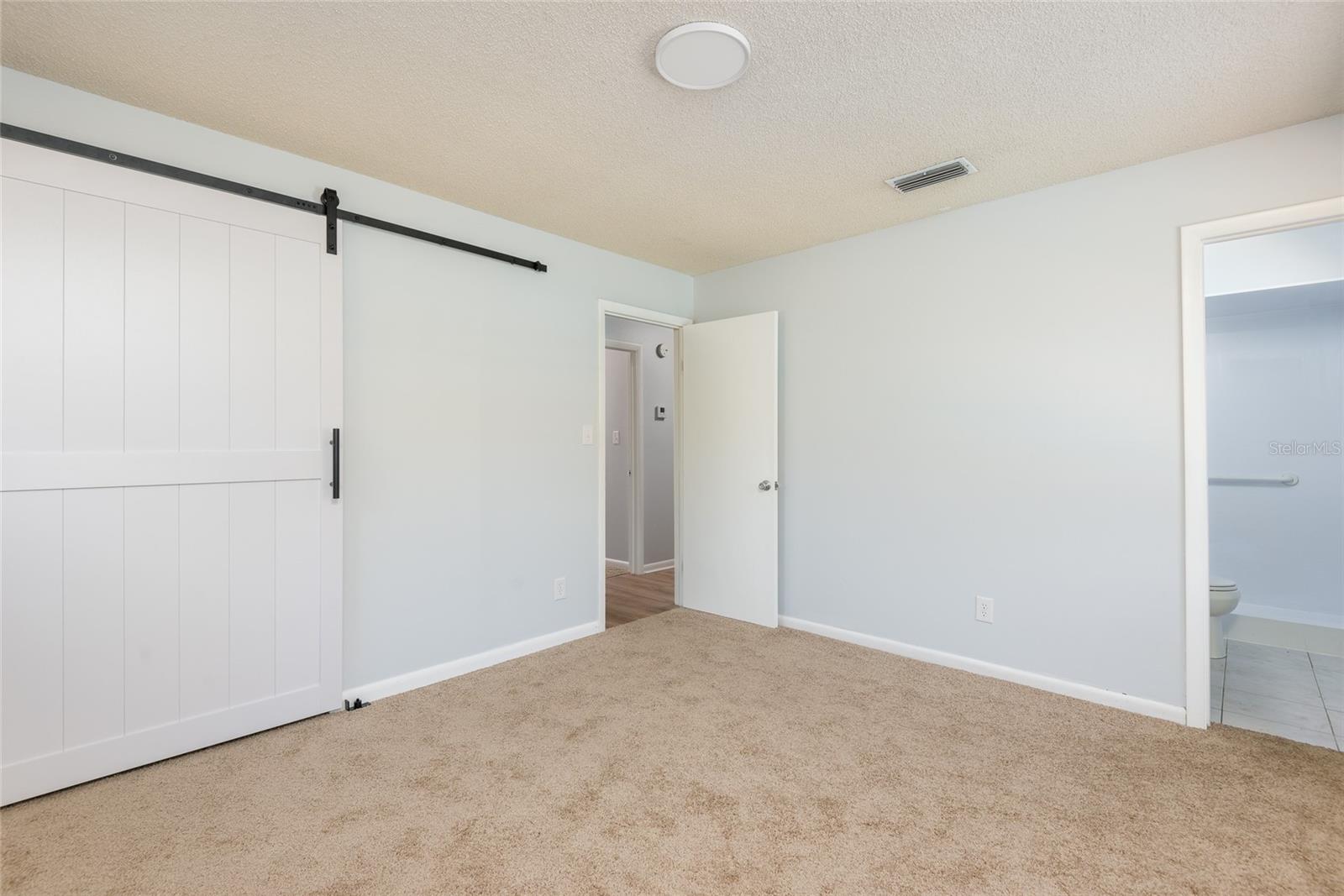 2104 VALLEYBROOK AVE, VALRICO, FL, 33594