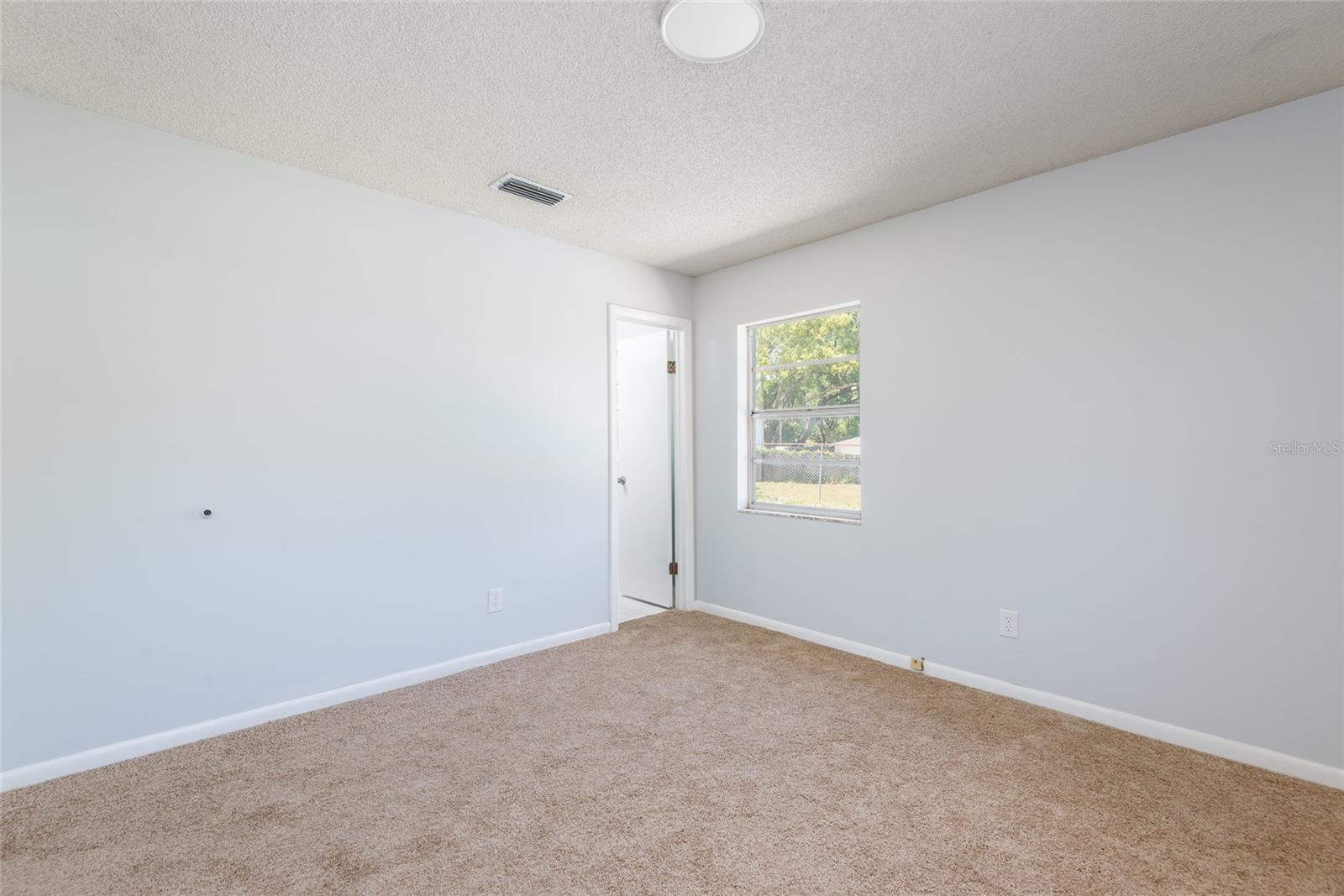 2104 VALLEYBROOK AVE, VALRICO, FL, 33594