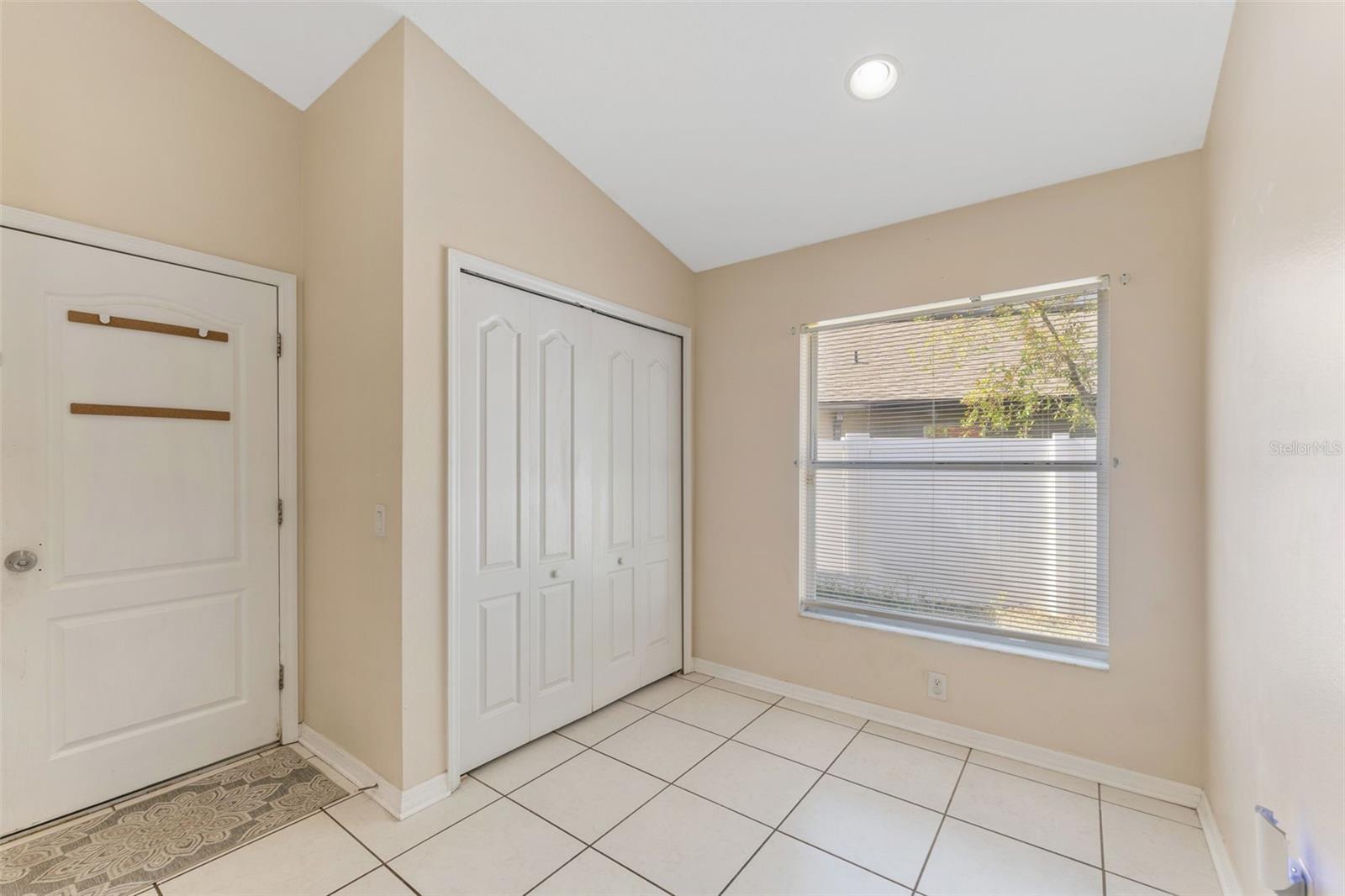701 SOMERSTONE DR, VALRICO, FL, 33594