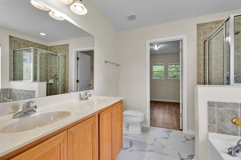 1037 SAILING BAY DR, CLERMONT, FL, 34711