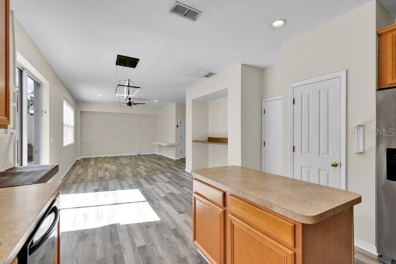 1037 SAILING BAY DR, CLERMONT, FL, 34711