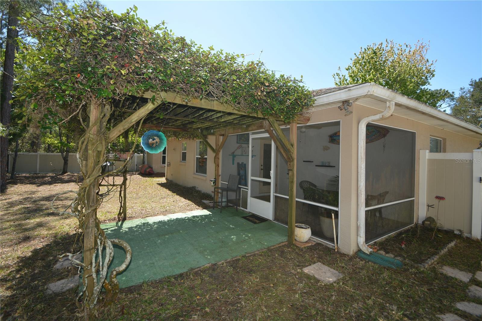 18 WHISPERING PINE DR, PALM COAST, FL, 32164