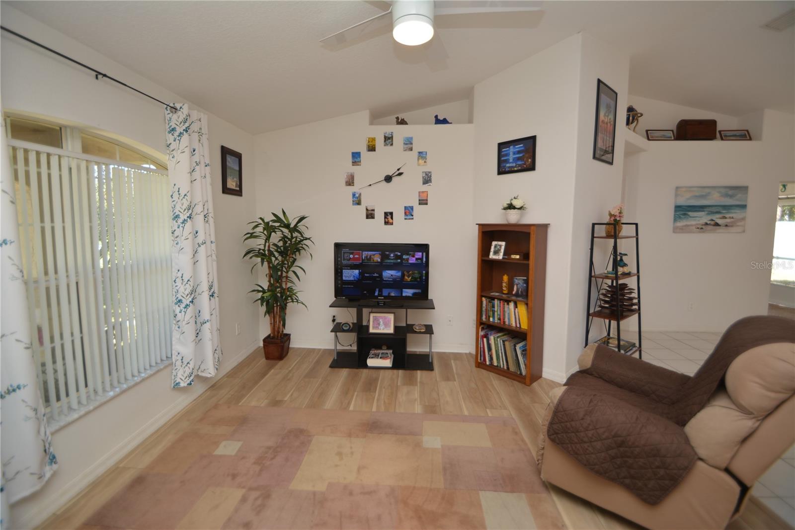 18 WHISPERING PINE DR, PALM COAST, FL, 32164