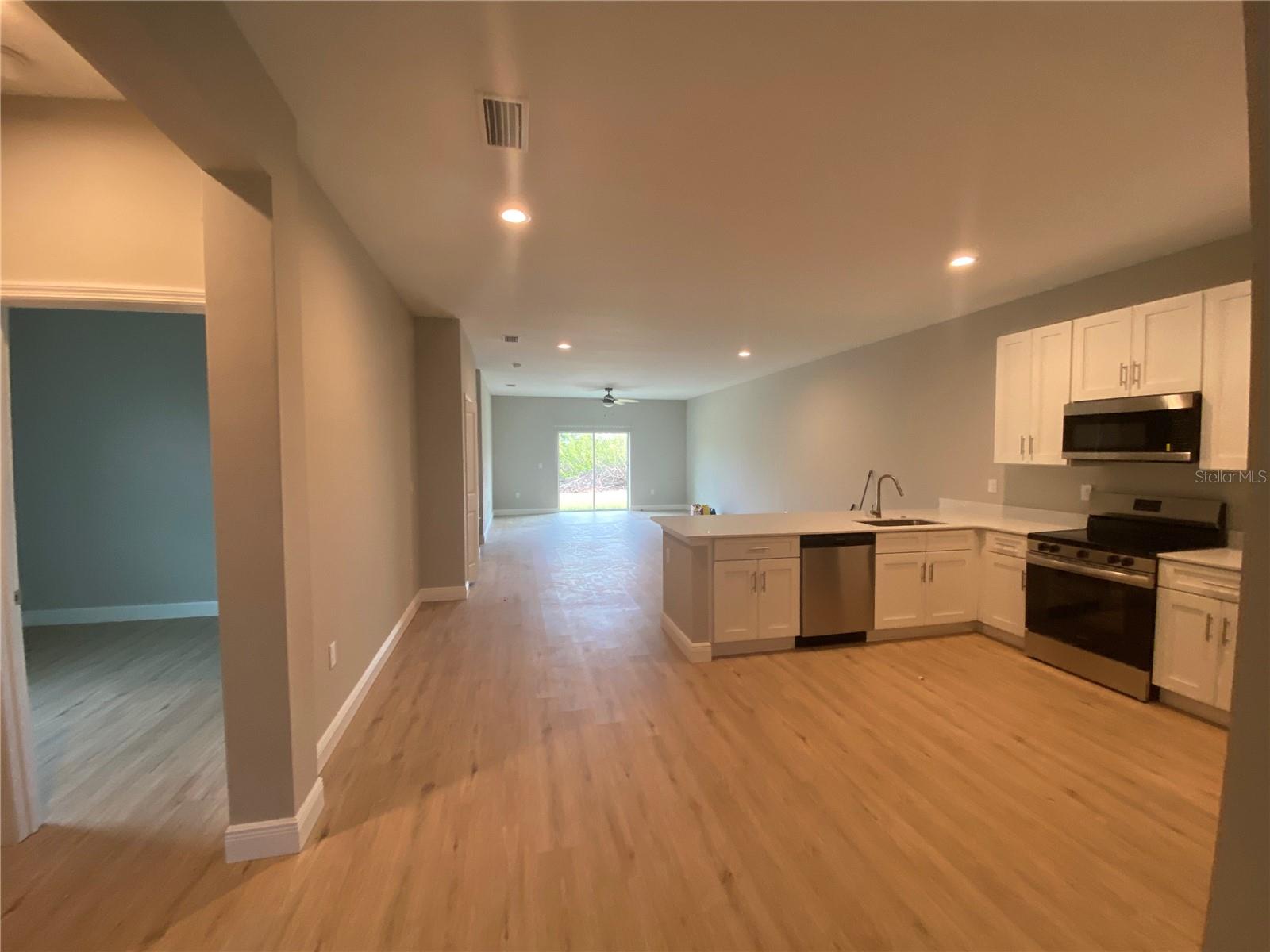 13250 LONGVILLE AVE, PORT CHARLOTTE, FL, 33981
