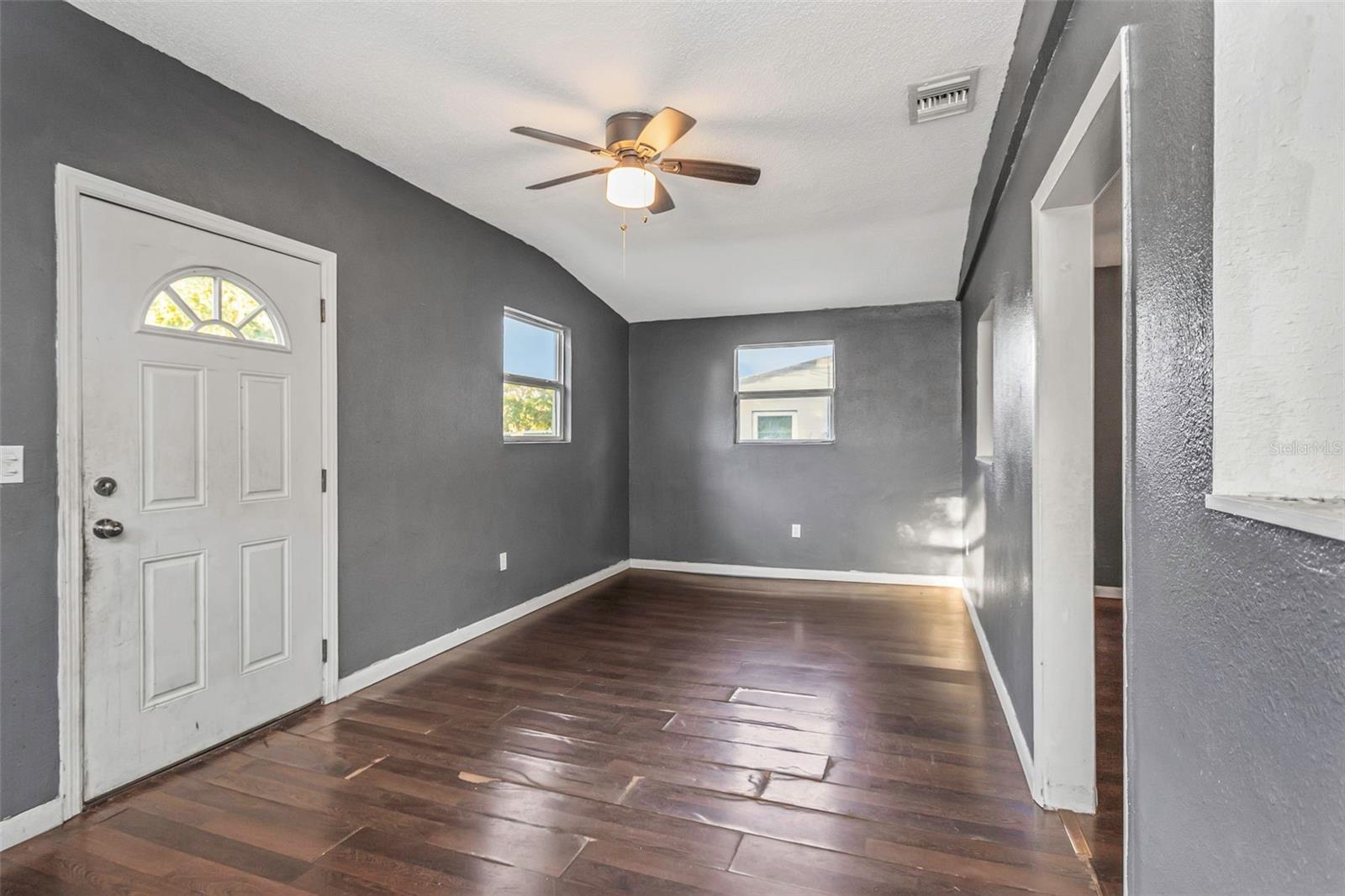 906 JURGENS ST, CLEARWATER, FL, 33755