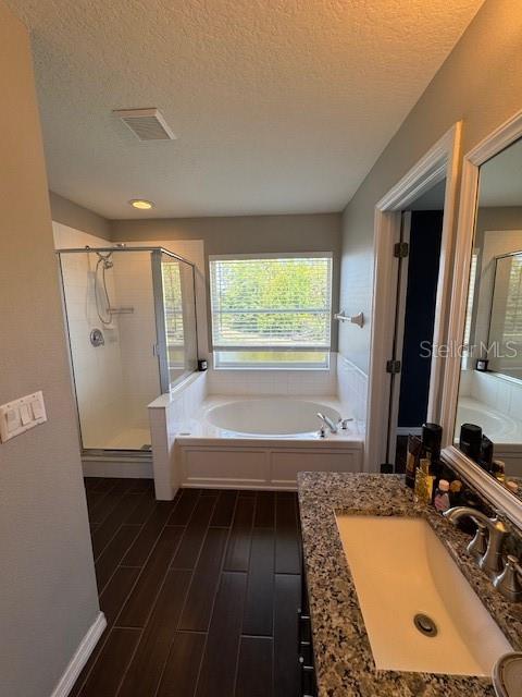 11641 DECLARATION DR, TAMPA, FL, 33635