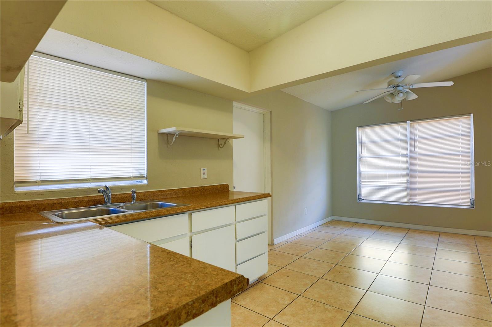 6203 FOREST GROVE BLVD, ORLANDO, FL, 32808