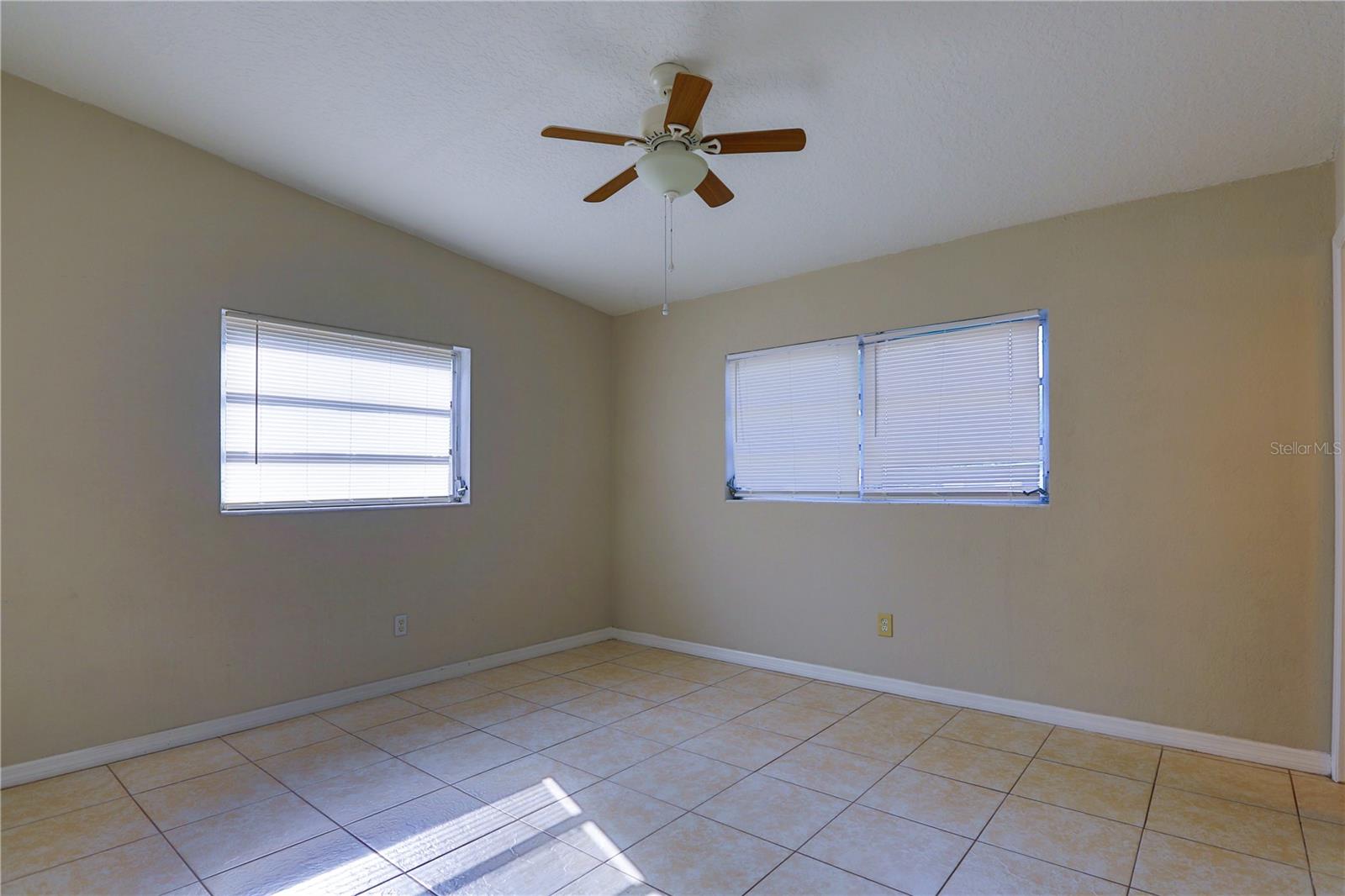 6203 FOREST GROVE BLVD, ORLANDO, FL, 32808