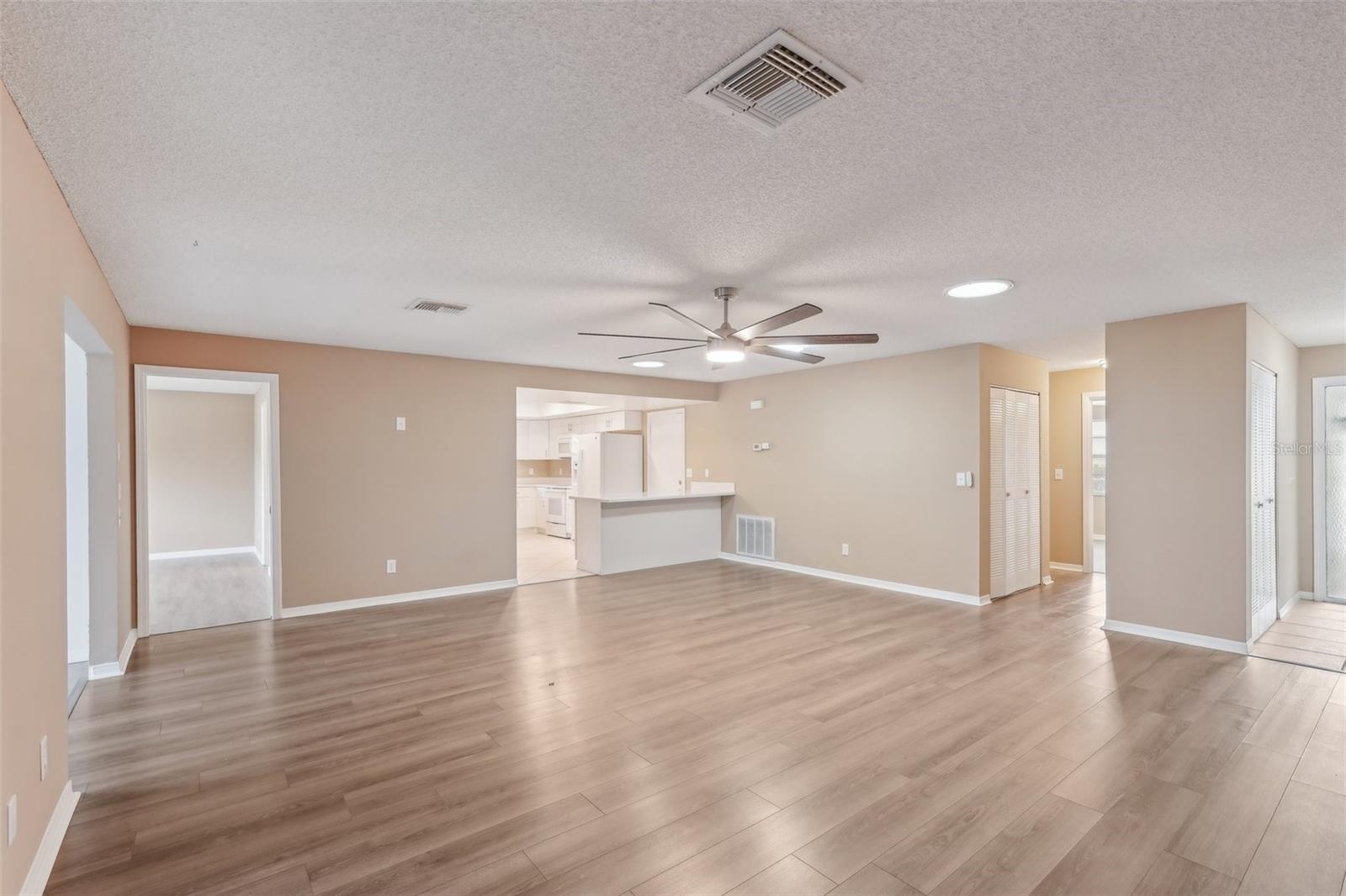 2529 LANCASTER DR, SUN CITY CENTER, FL, 33573