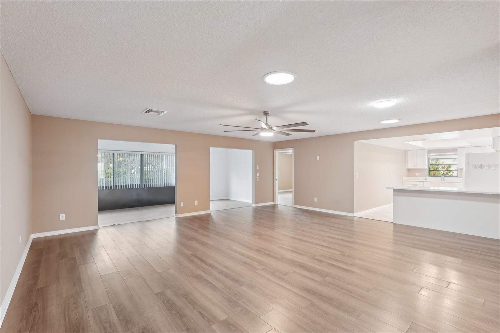 2529 LANCASTER DR, SUN CITY CENTER, FL, 33573